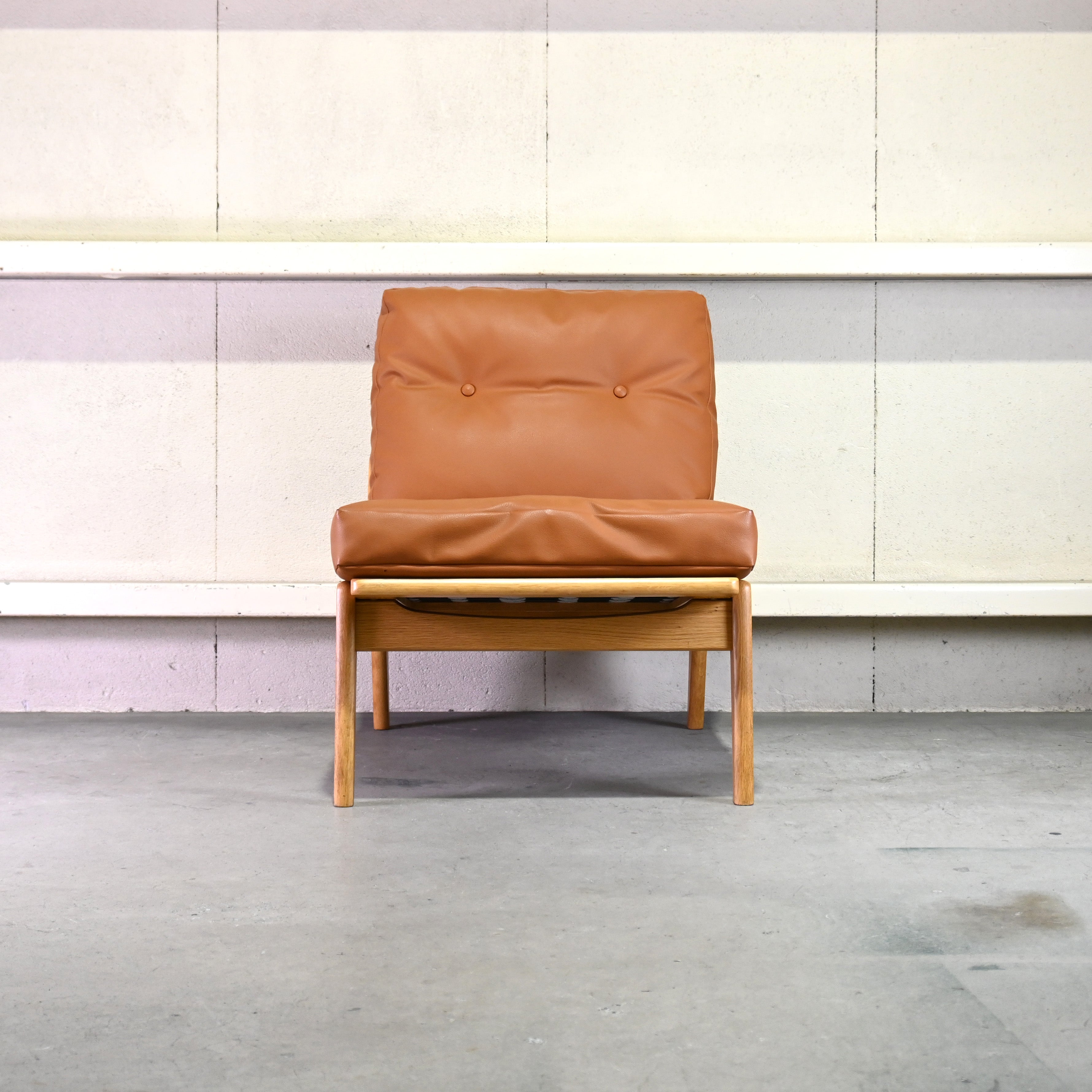 MARUNI60 Frame chair 1seater Oakwood Vinyl leather Armless Japanese modern Long life design / マルニ60 フレームチェア 1シーター オーク材 ビニールレザー アームレス ジャパニーズモダン ロングライフデザイン