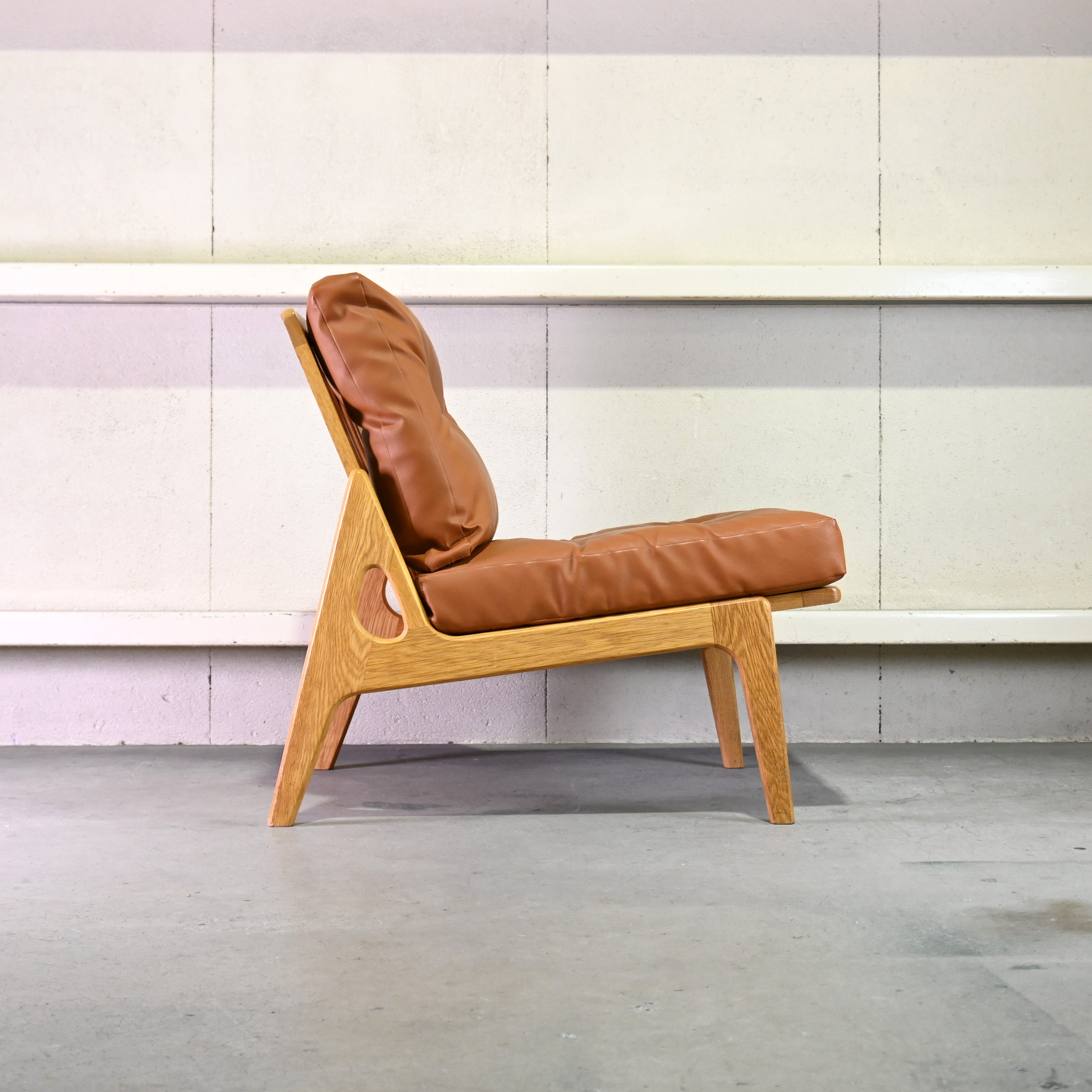 MARUNI60 Frame chair 1seater Oakwood Vinyl leather Armless Japanese modern Long life design / マルニ60 フレームチェア 1シーター オーク材 ビニールレザー アームレス ジャパニーズモダン ロングライフデザイン