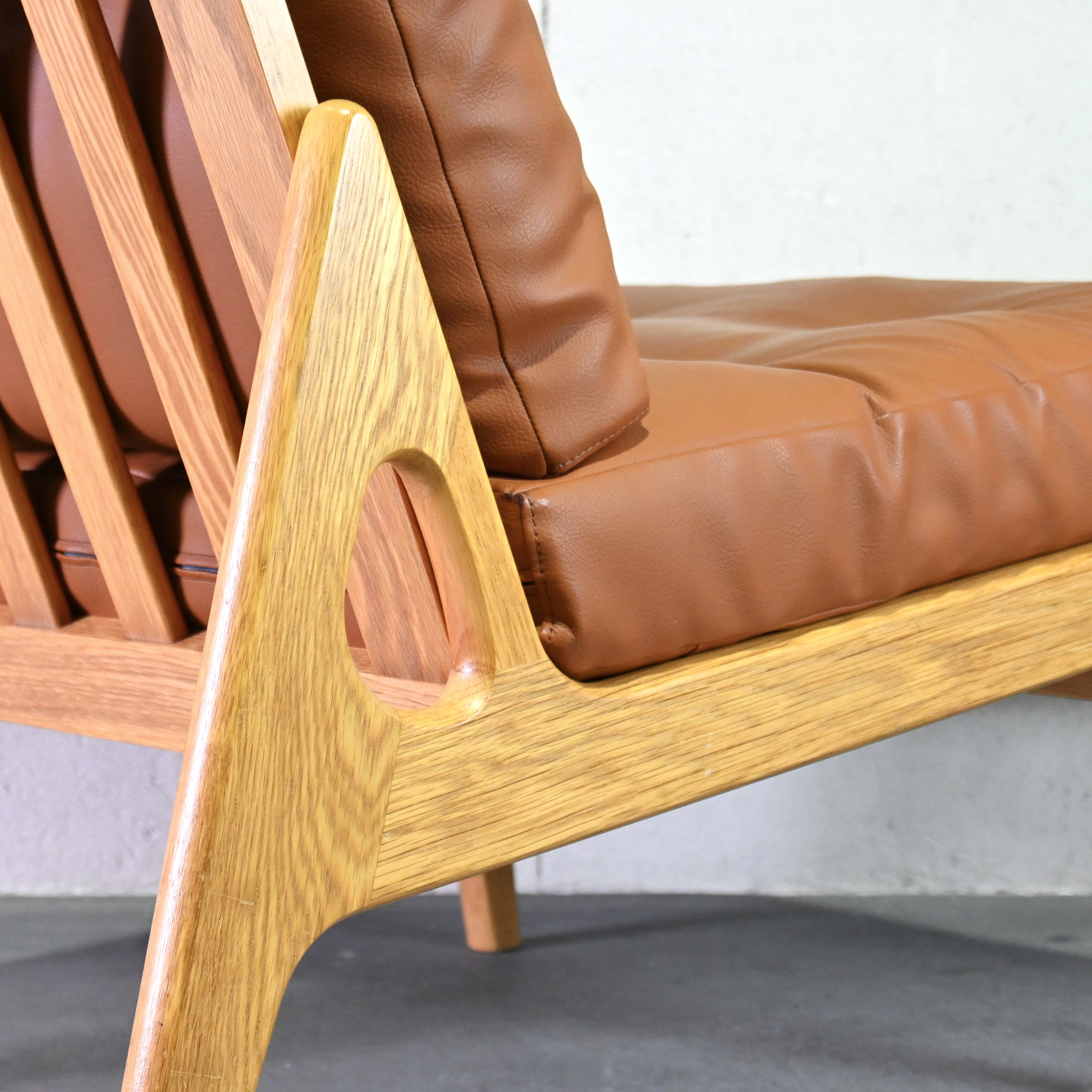 MARUNI60 Frame chair 1seater Oakwood Vinyl leather Armless Japanese modern Long life design / マルニ60 フレームチェア 1シーター オーク材 ビニールレザー アームレス ジャパニーズモダン ロングライフデザイン