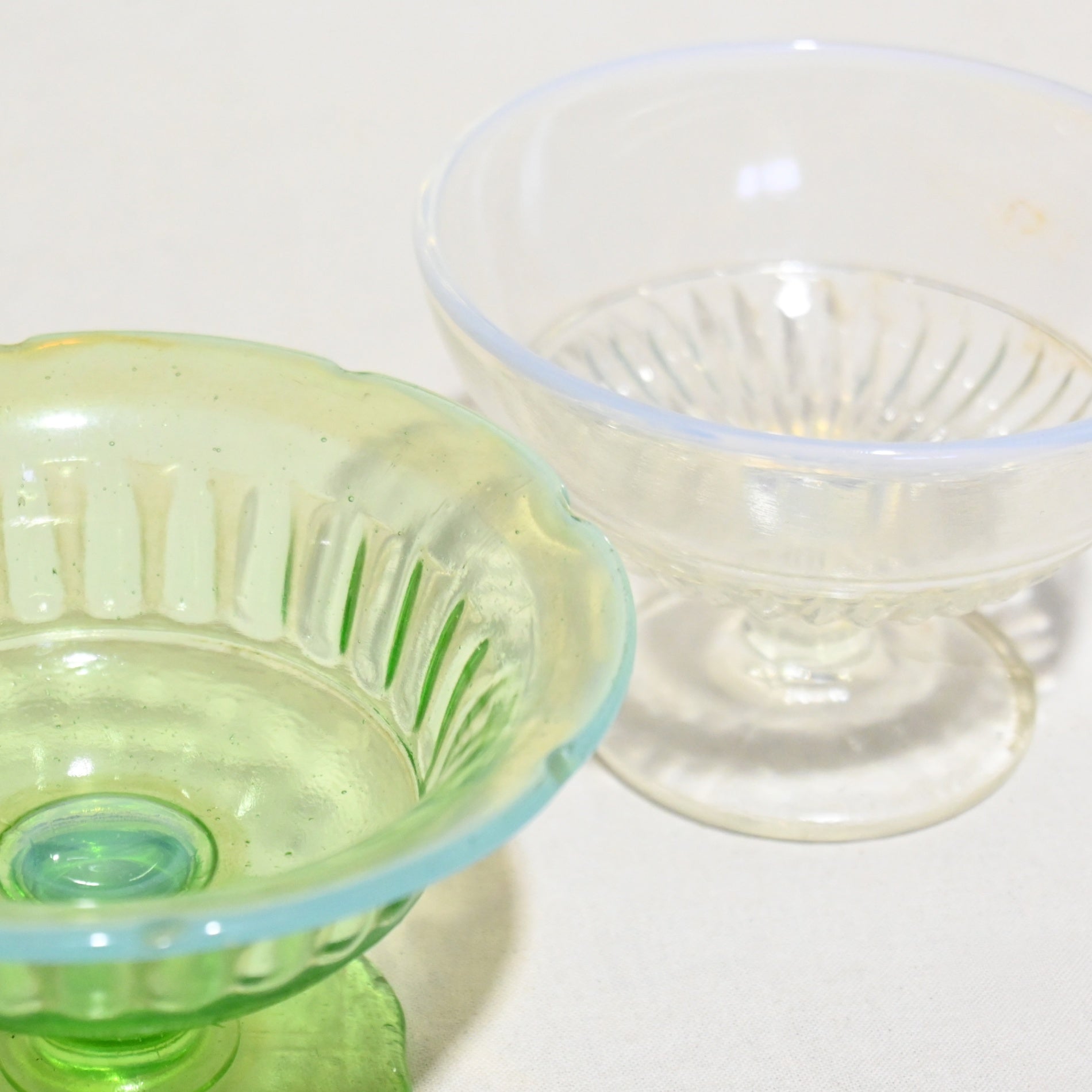 Vintage Press Glass Japanese Glass Ice Cup Milk&Clear Color Retro / ヴィンテージ プレスガラス 和ガラス 氷コップ 乳白ミルク色＆透明色 レトロ