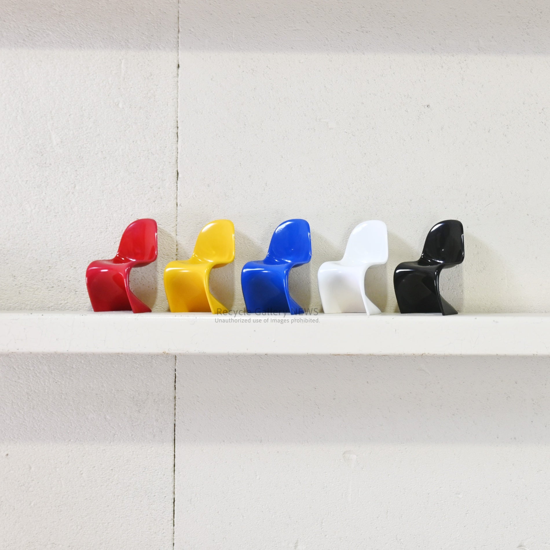 vitra 1/6 Scale Miniature Panton Chair by Verner Panton Swiss Mid-Century Modern / ヴィトラ パントンチェア 6/1 ミニチュアコレクション スイス ミッドセンチュリー ヴァーナーパントン