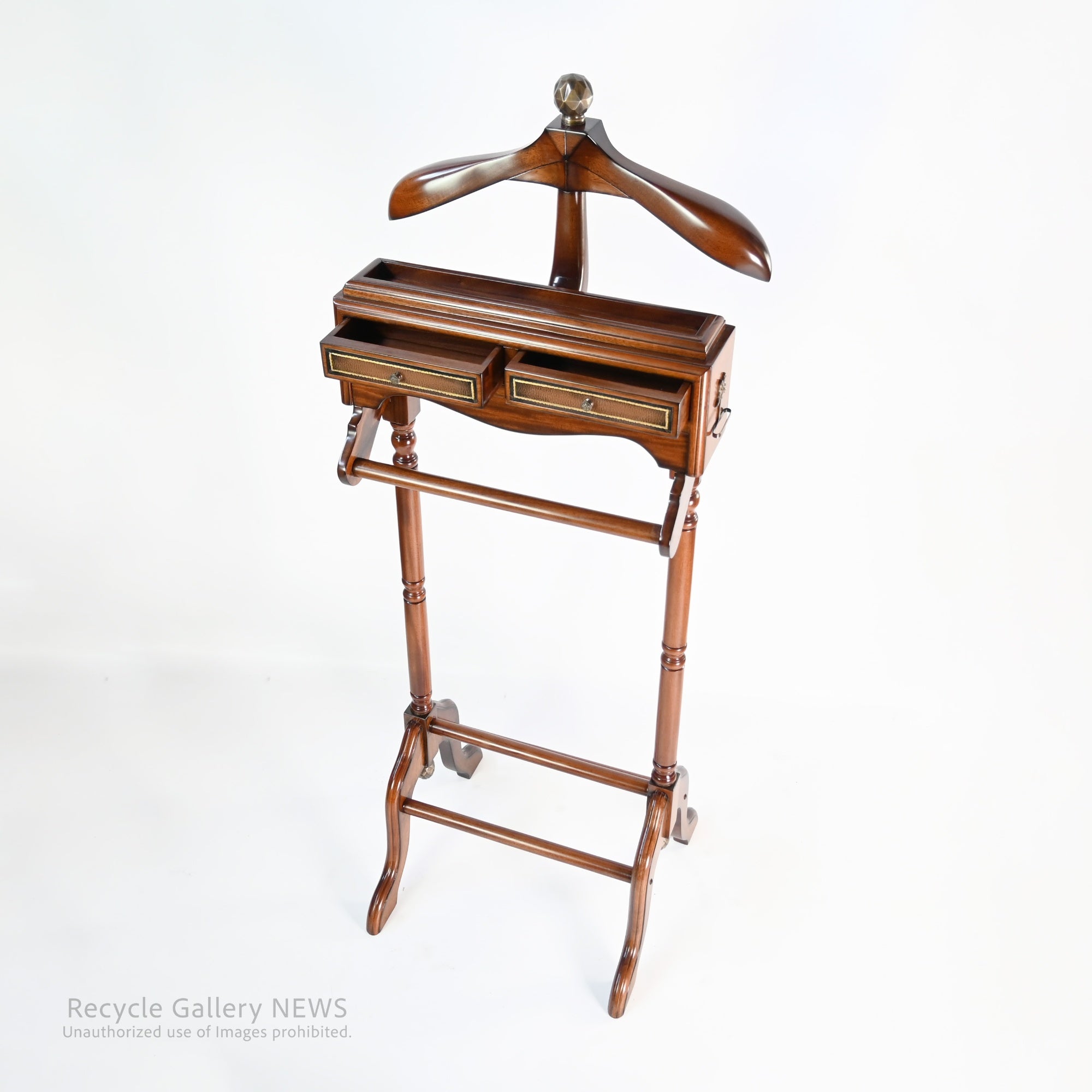Unused Yokohama Furniture Gentleman's Valet Stand Classic Elegance / 横浜家具 バレット コートハンガー　未使用品　冊子付 クラシック ジェントルマン 様式美