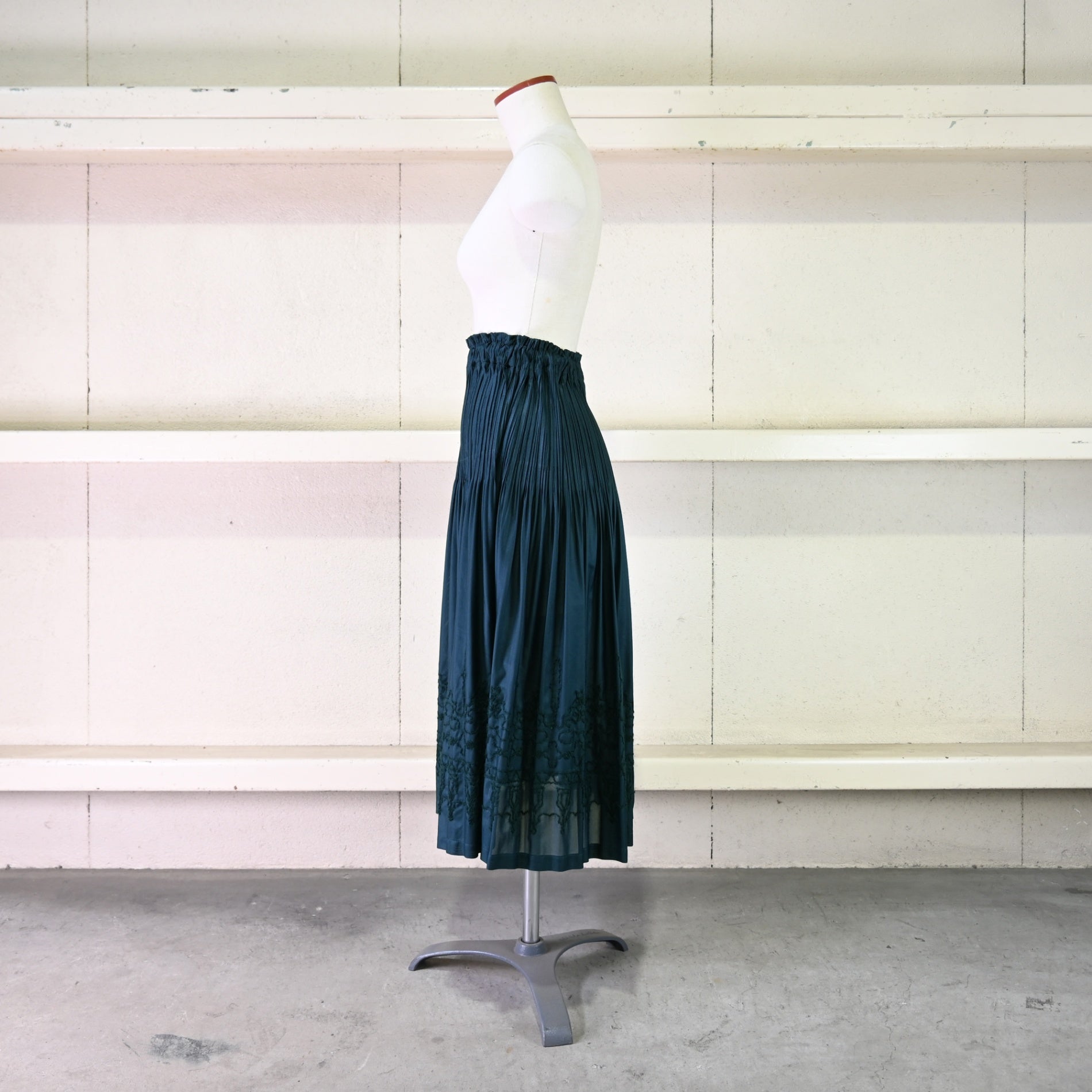 PLEATS PLEASE ISSEY MIYAKE 2013AW SET / イッセイミヤケ プリーツプリーズ モヘア混刺繍 緑無地ポリ セットアップ ワンピース風 3