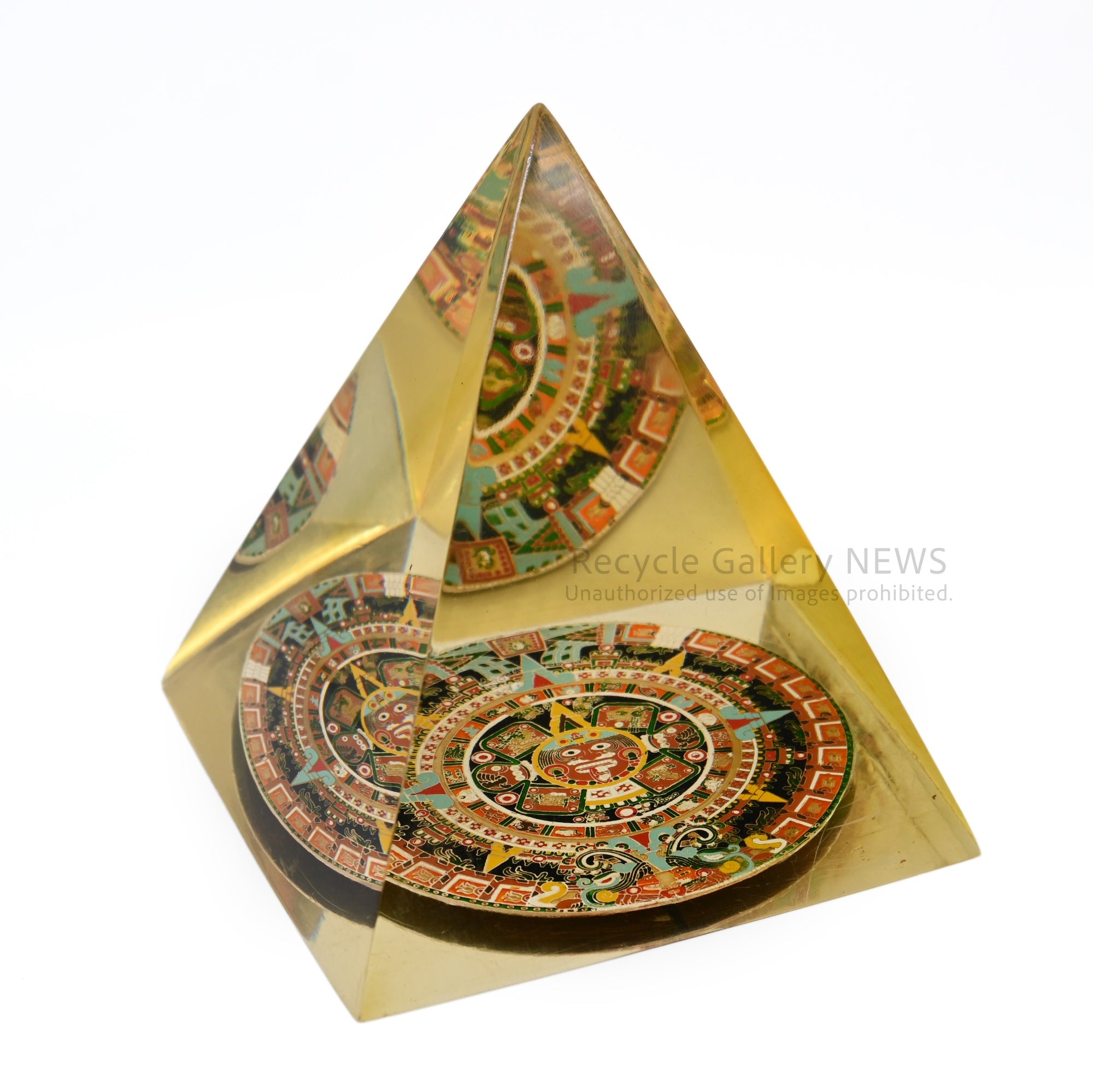 Acrylic Aztec Sun Stone Calendario Azteca Mesoamerican Pyramid Topaz Object Display Piece / アクリル アステカカレンダー 太陽の石 メソアメリカ ピラミッド トパーズ オブジェ ディスプレイ