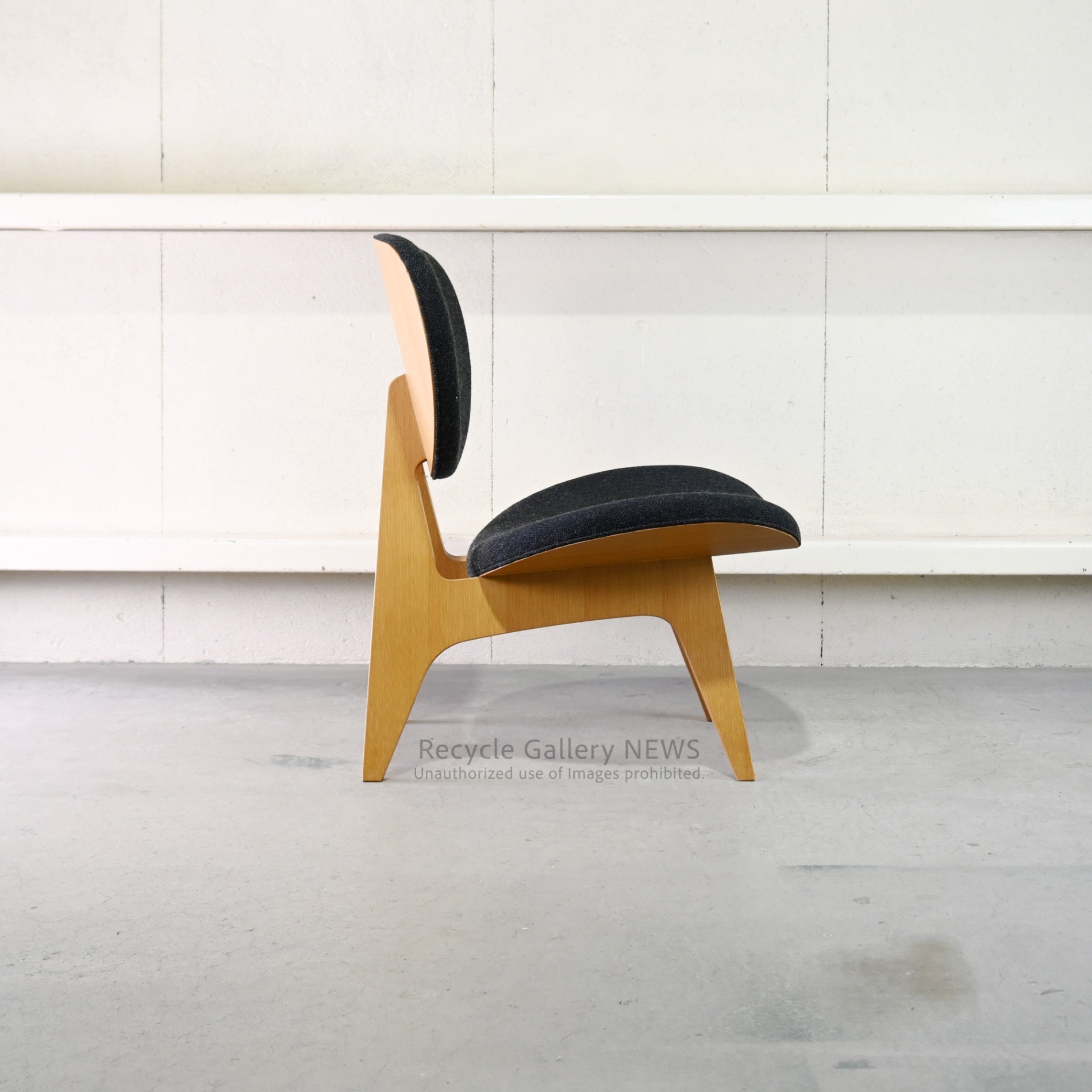 Tendo Mokko Wooden Low Chair by Daisaku Choh  Junzo Sakakura Japanese Modern / 天童木工 中座椅子 木製 長大作 坂倉準三 ジャパニーズモダン