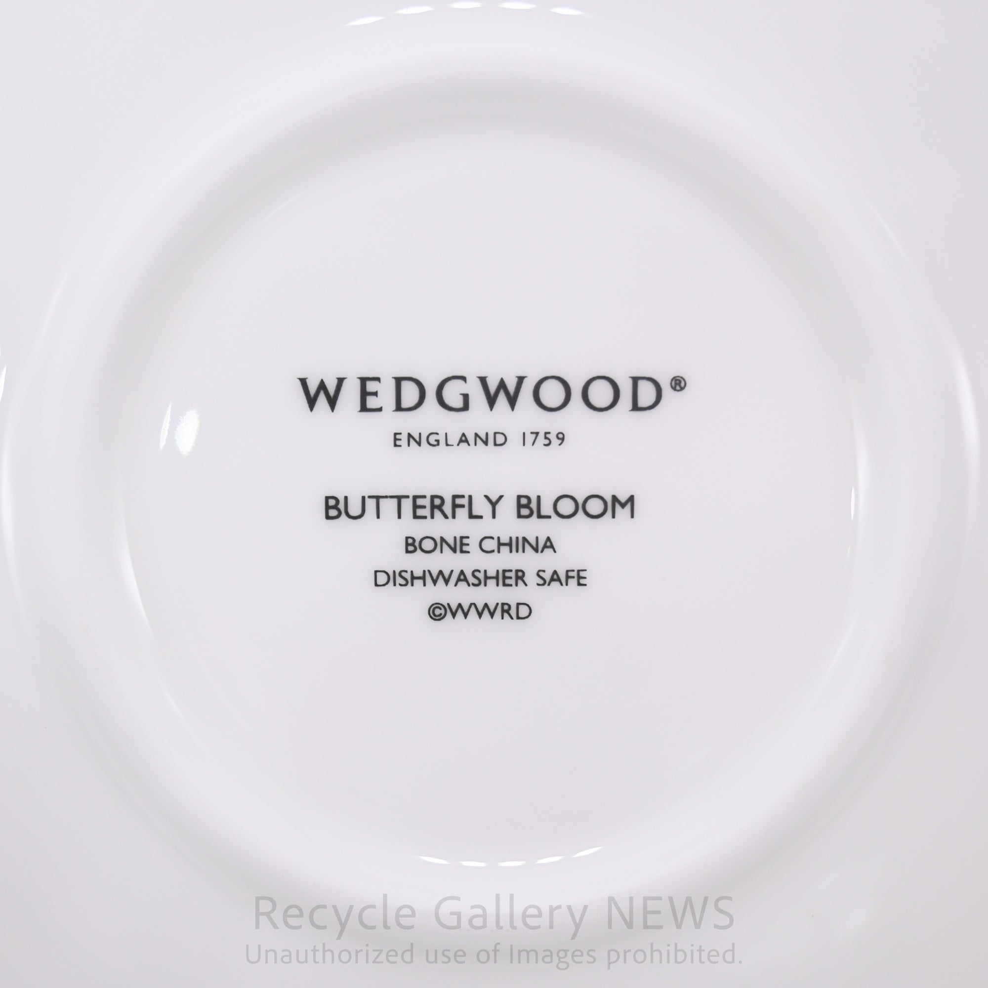 WEDGWOOD "Butterfly Bloom" C&S Vintage Inspired Collectible Bone China Pink Yellow Floral Design / ウェッジウッド "バタフライブルーム" カップ&ソーサー ボーンチャイナ 蝶モチーフ フローラルデザイン 英国食器
