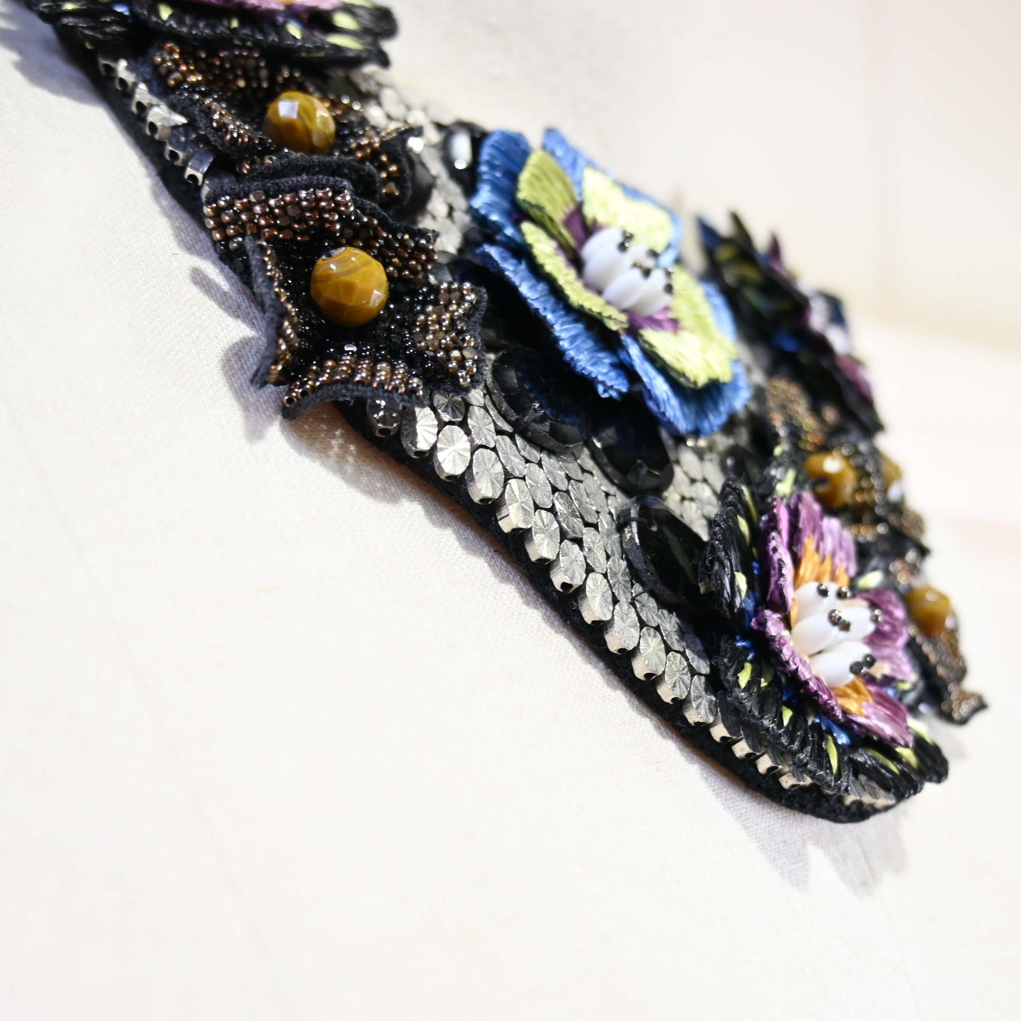 Etro Flower motif necklace 2012 collar embroidery accessories Italia / エトロ フラワーモチーフネックレス 刺繍 つけ襟 花柄 ハイブランド アクセサリー