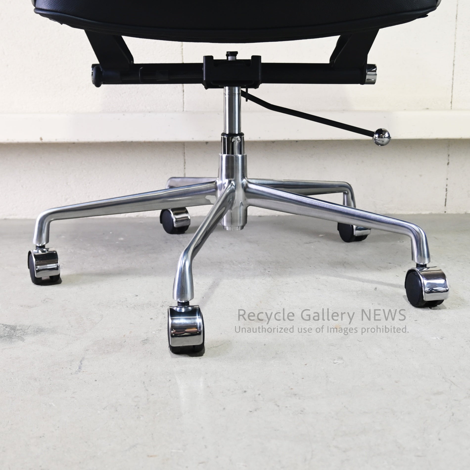 Eames Executive Chair Reproduction Time Life Design  Mid Century Modern / イームズ エグゼクティブチェア リプロダクト タイム社 イームズ夫妻 ミッドセンチュリー