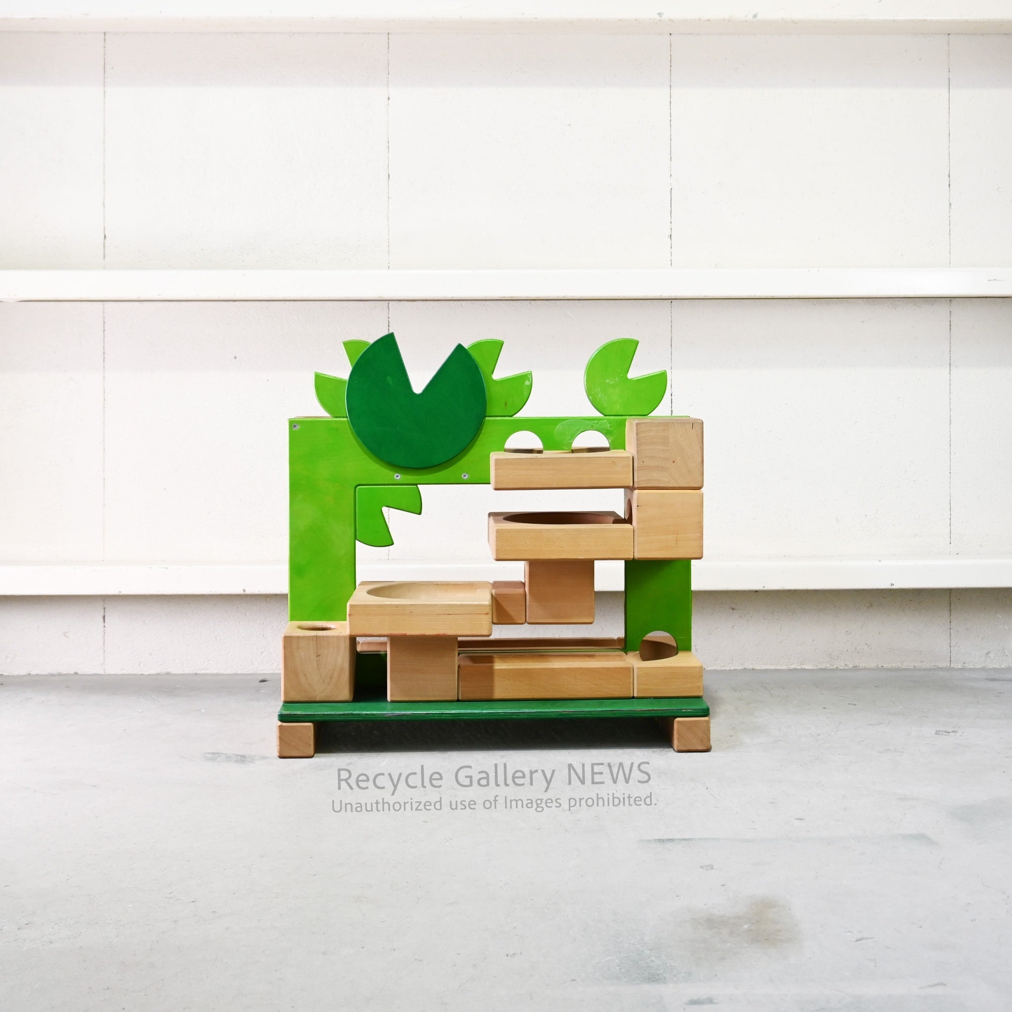 Bornelund Japanese Wooden Marble Run Educational Toy for All Ages / マーブルラン 木製 日本 知育玩具 オモチャ 全年齢