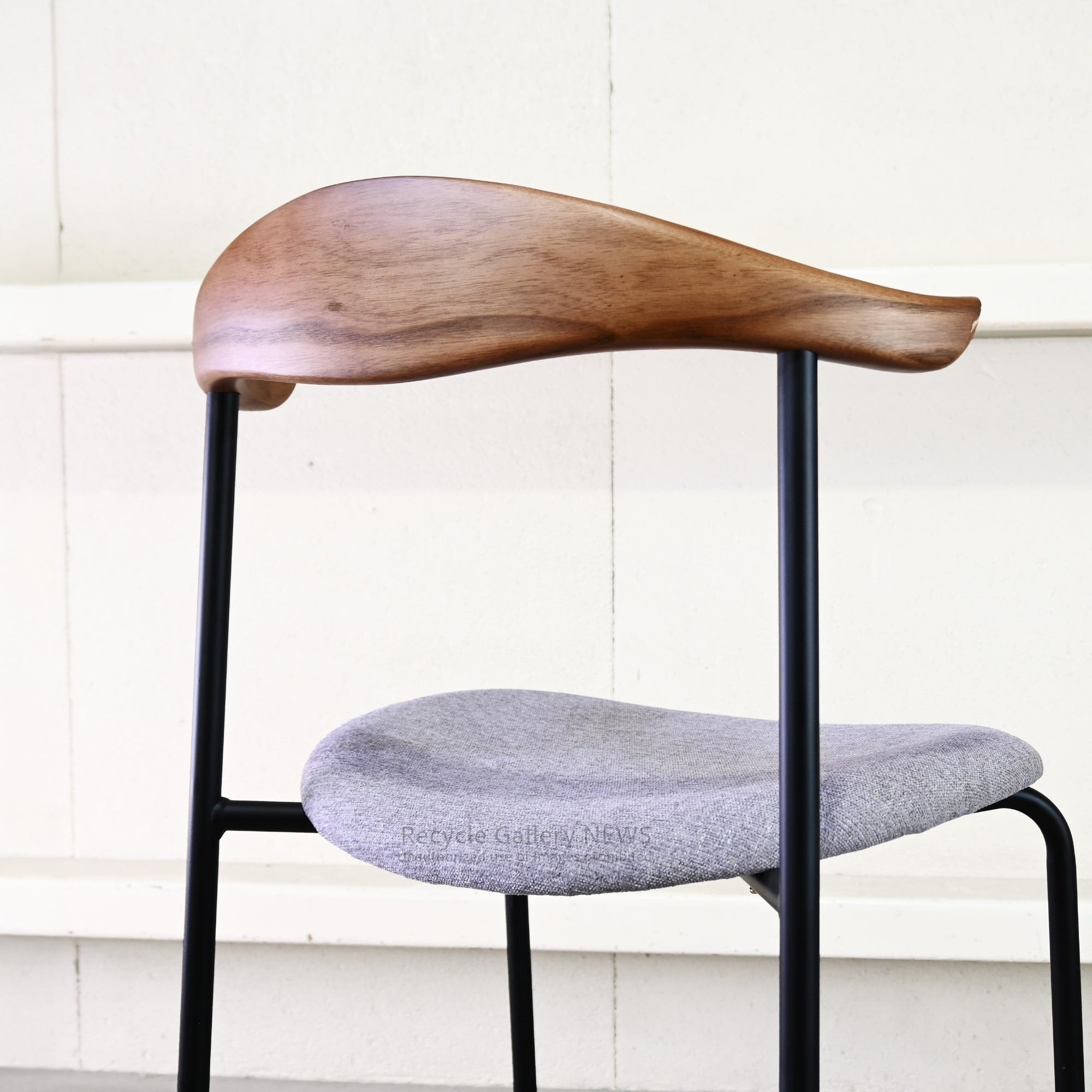 Seki Furniture Atom Chair Glay-White Wooden  Steel  Industrial  Vintage  Cafe style / 関家具 アトムチェア 座面グレーホワイト 木材 スチール インダストリアル ヴィンテージ カフェスタイル