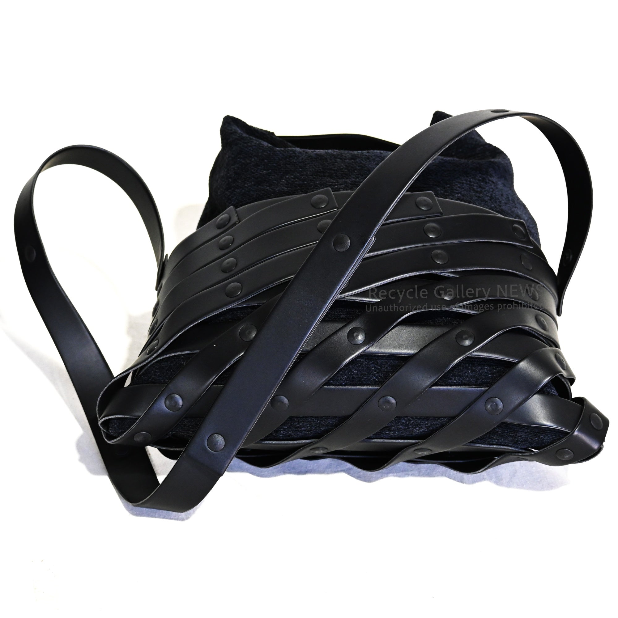 ISSEY MIYAKE Spiral Grid 2-Way Large Bag IM13AG502 Black