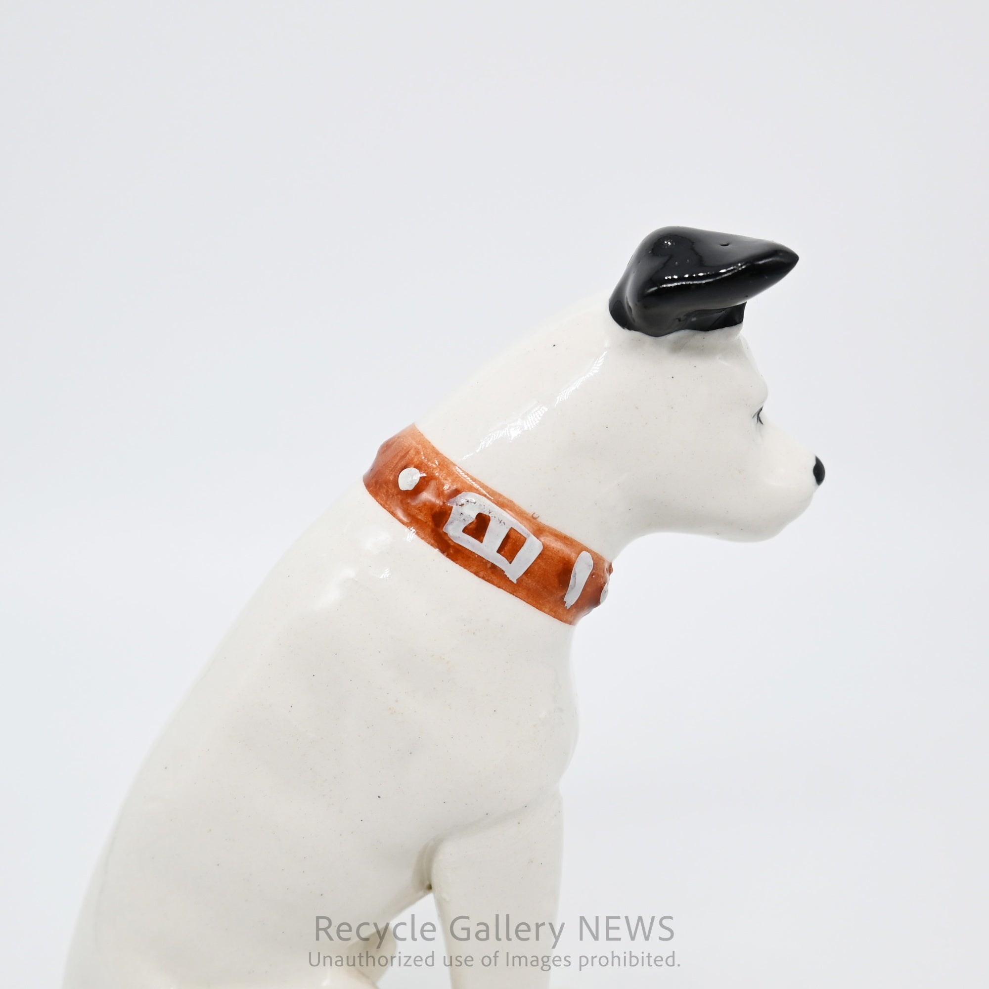 His Master's Voice "Nipper" Hand-Painted Ceramic Dog Figurine Miniature Victor White / 『主人の声』ビクター犬 ニッパー ハンドペイント 陶器フィギュリン ミニチュア オブジェ 犬の置物 オーディオ レトロ 白