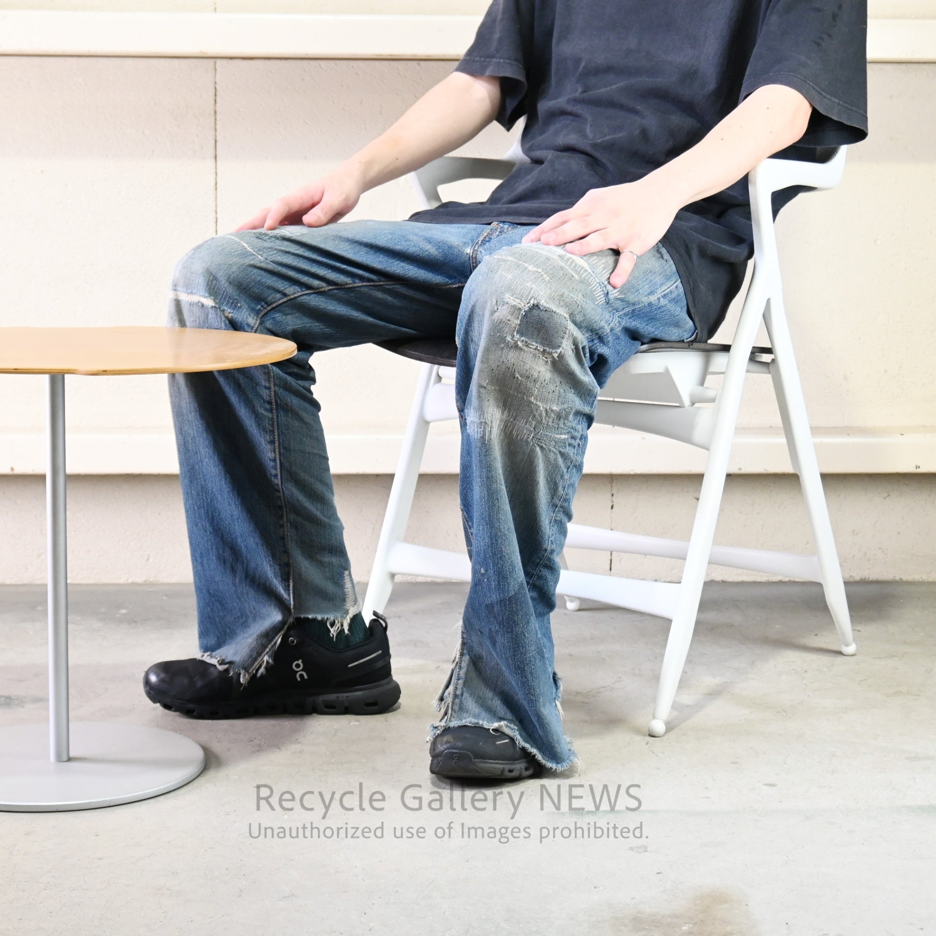 Discontinued Plywood Seat  kartell Dolly chair by Antonio Citterio Italy Milan /  カルテル  ドリー チェア イタリアミラノ アントニオ・チッテリオ プライウッド座面 廃盤品