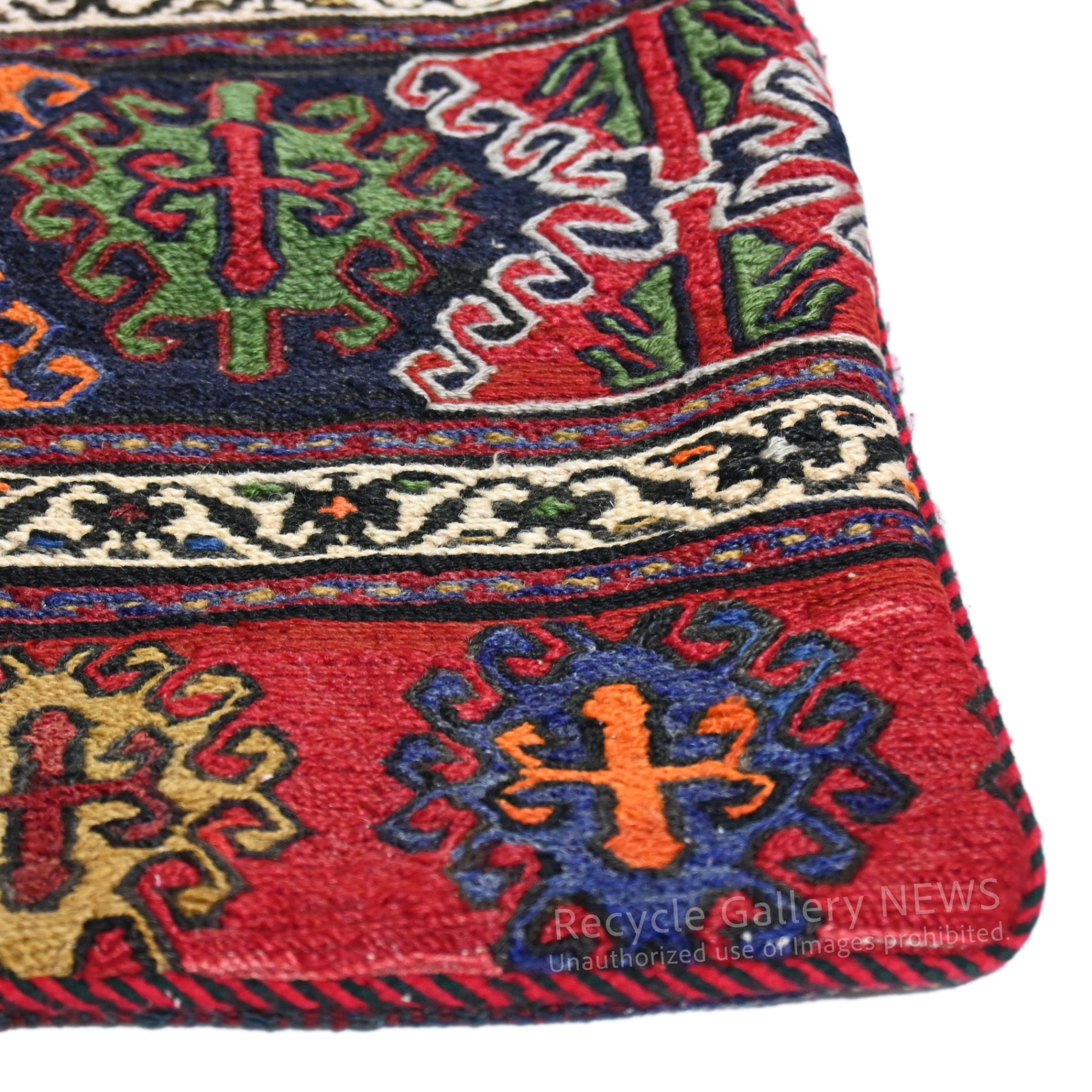 Old Kilim Cushion Cover [B] Deep Red Middle east / オールドキリム クッションカバー 中東 伝統織 赤系 3種類 （B ディープレッド）