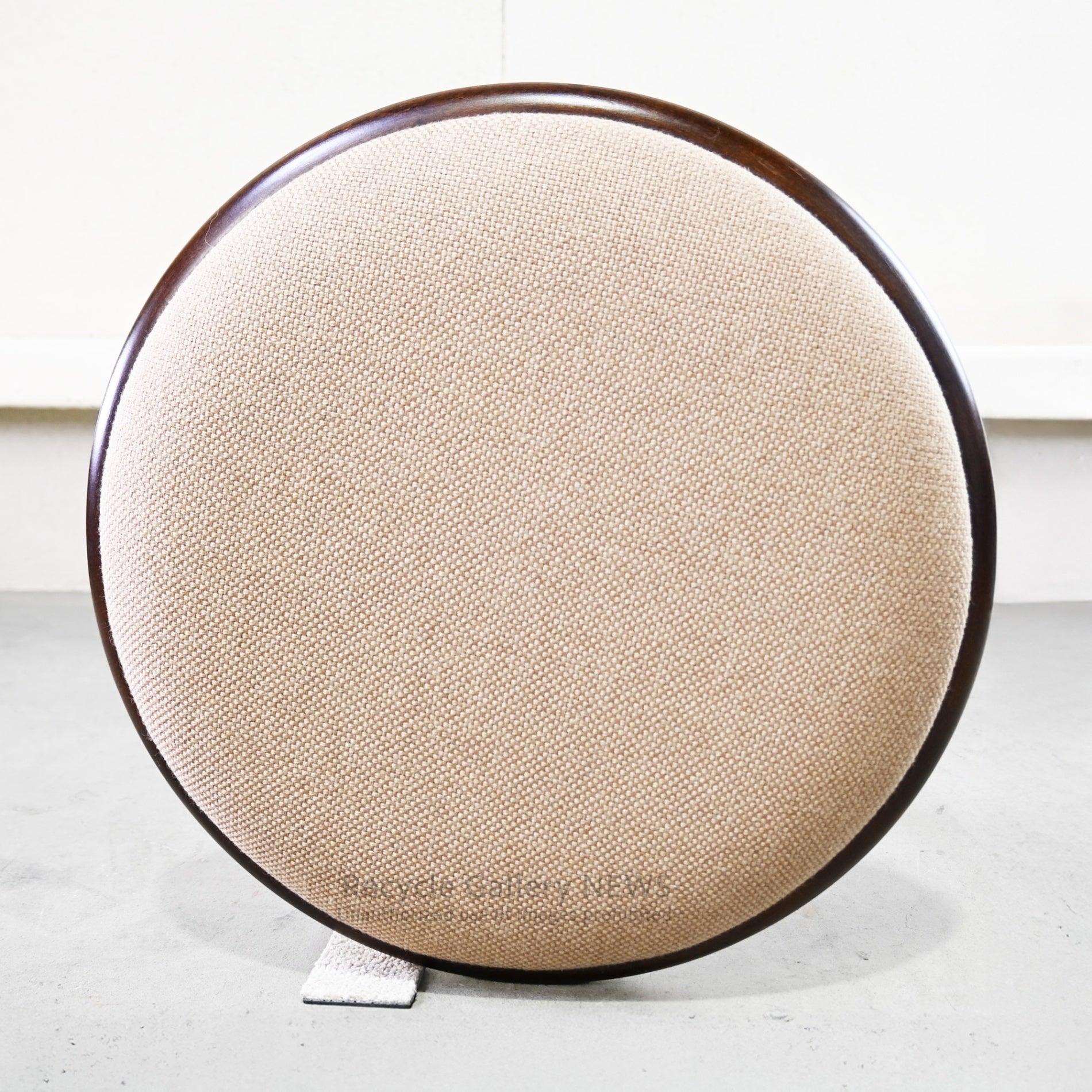 Akita Woodworking Riki Watanabe No. 308 Round Stool, Bentwood Furniture / 秋田木工 渡辺力 No.308 リキラウンドスツール 曲木 家具