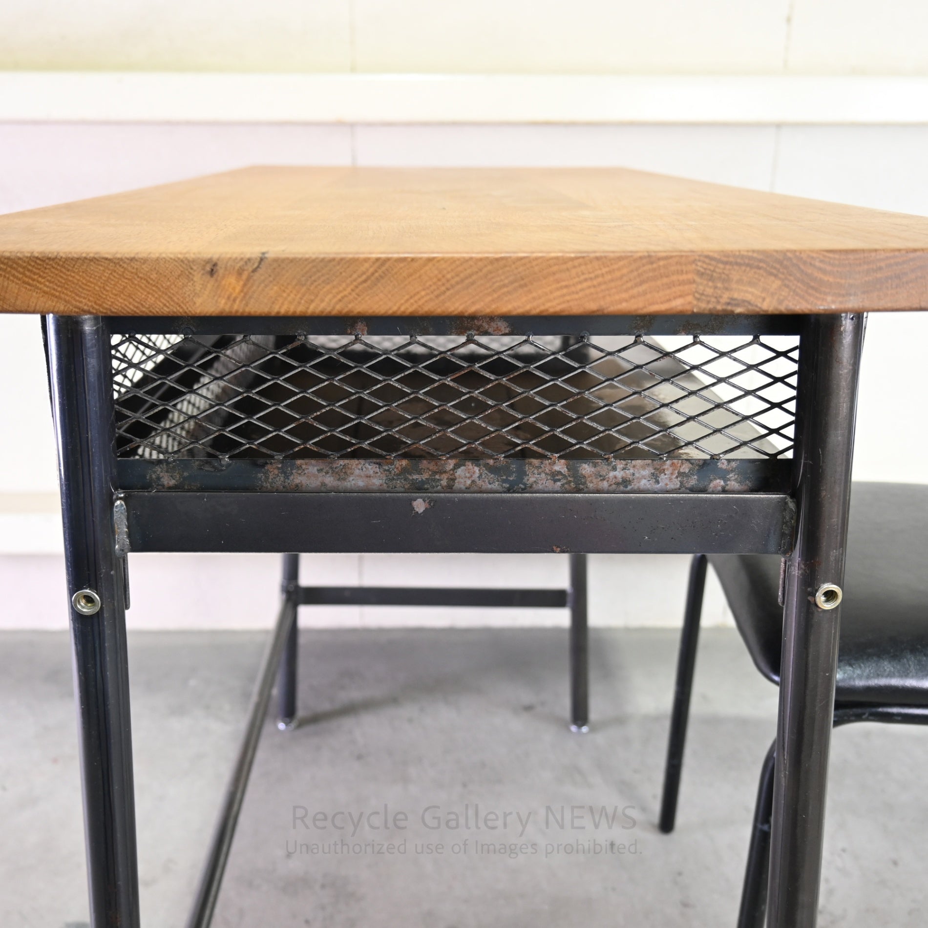 BIMAKES SOLID WOOD IRON DESK Compact desk and chair set Industrial design / ビメイクス ソリッドウッド アイアンデスク コンパクトデスク チェア セット 机 インダストリアルデザイン