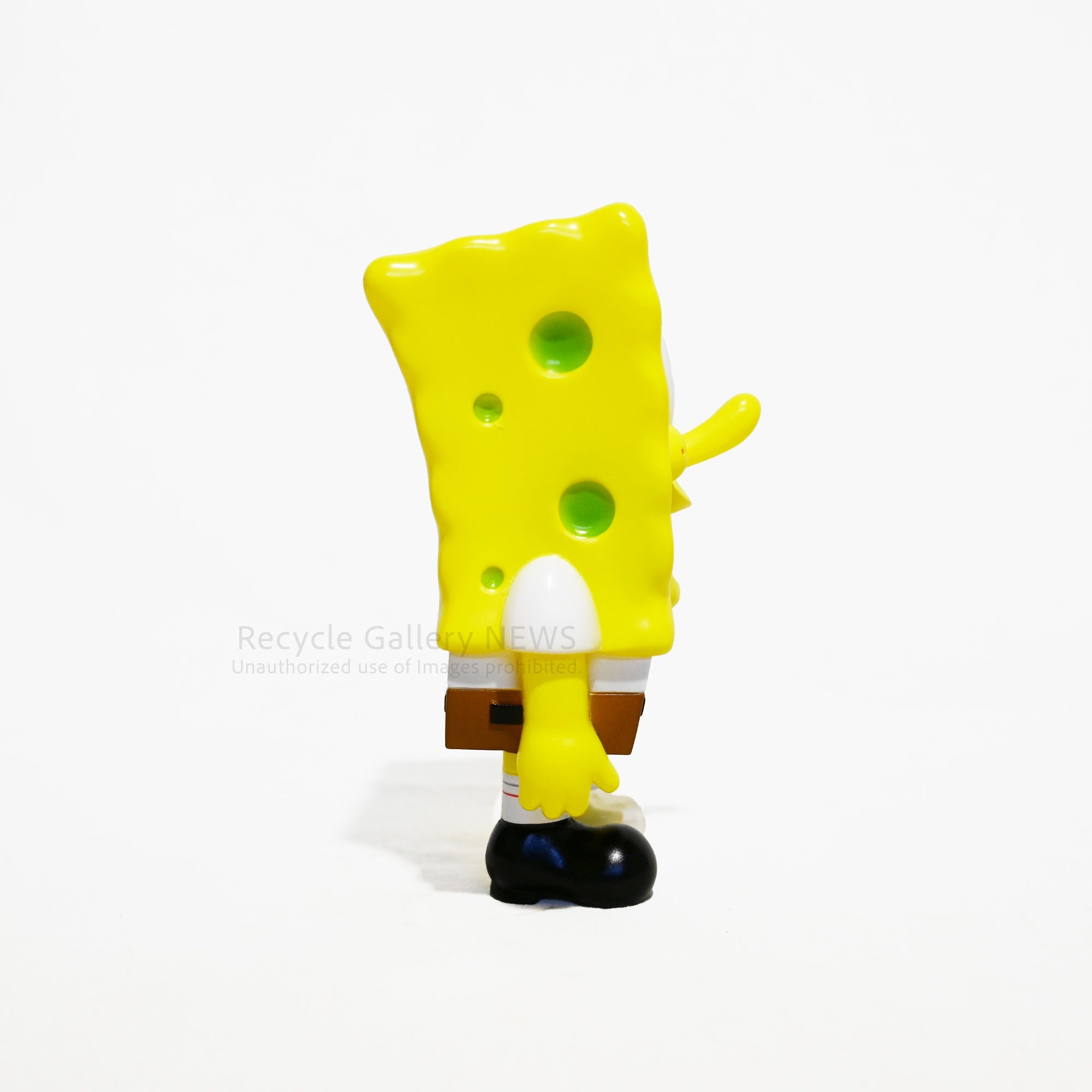 SECRETBASE SPONGEBOB X-RAY FULL COLOR Yellow G.I.D Ver. Made in