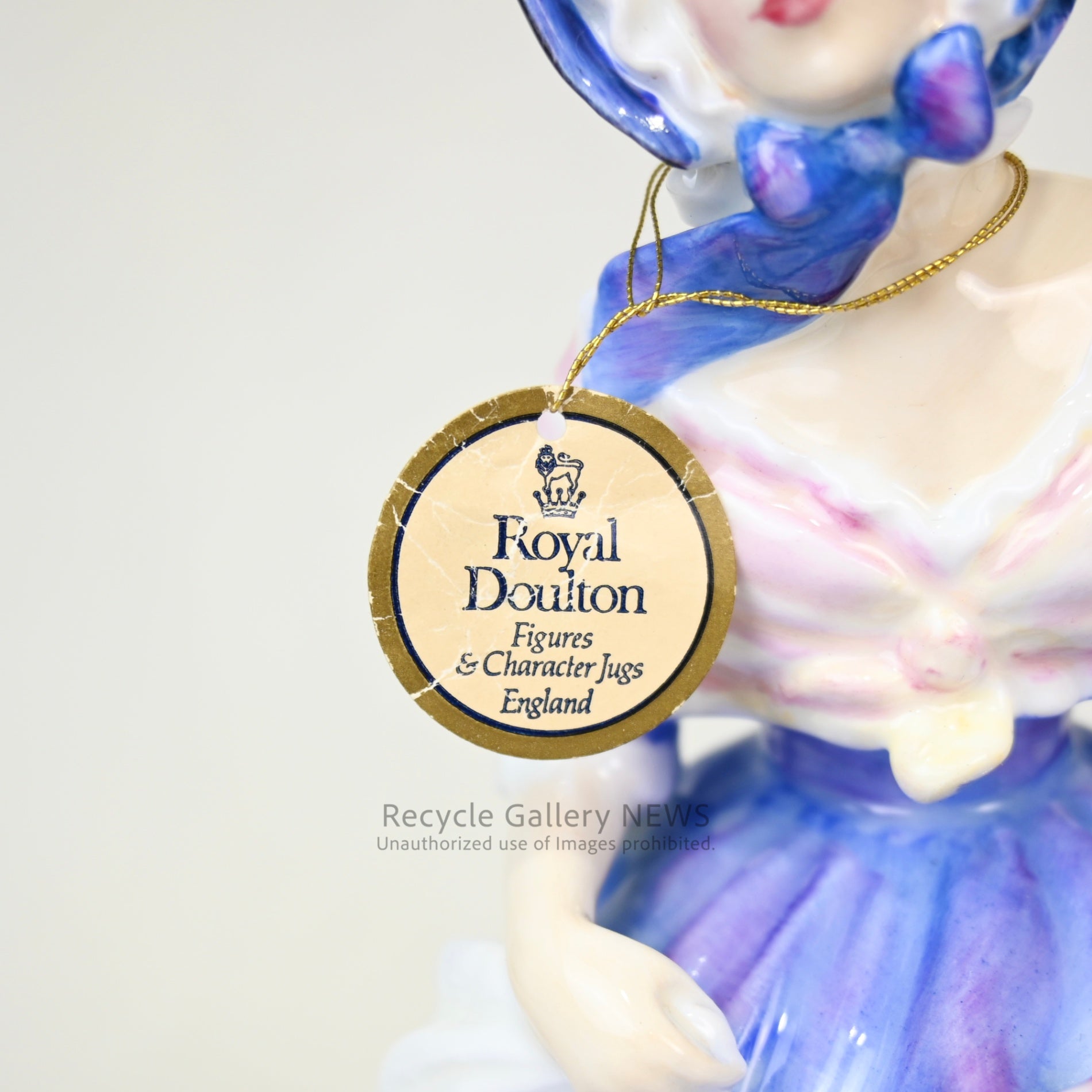 Royal Doulton Figurine Alice England ceramic / ロイヤルドルトン フィギュリン アリス イギリス 陶磁器