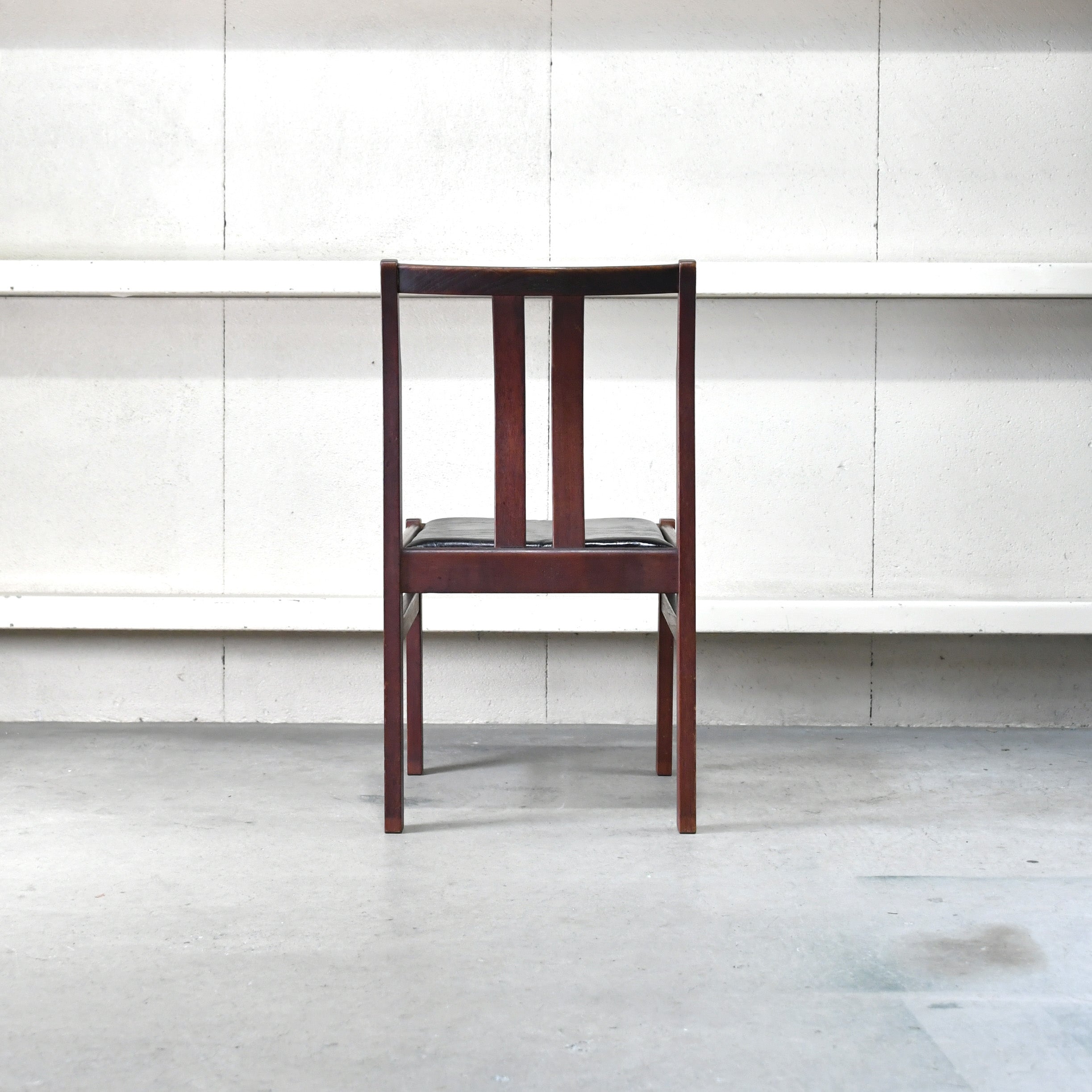 Japan vintage Teakwood Leather Dining chair ISETAN Department furniture Scandinavian design / ジャパンヴィンテージ チーク材 レザー ダイニングチェア 伊勢丹 北欧デザイン