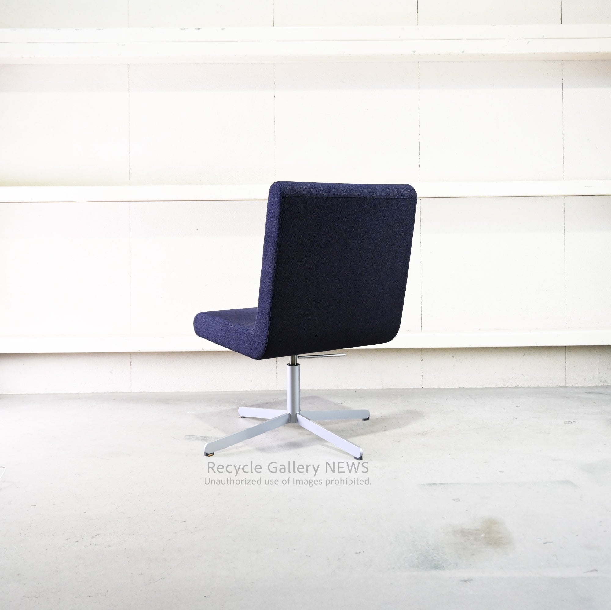 CASSINA ixc. BOOMERANG four star Modern Swivel Chair / カッシーナ イクスシー ブーメラン フォースター スウィベルチェア モダン