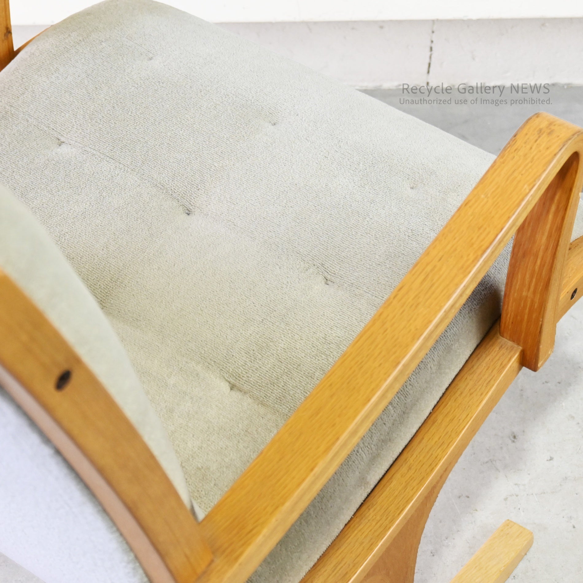 Discontinued Tendo Mokko "Heron" Low Back Chair by Mitsumasa Sugasawa Japanese Modern Masterpiece / 天童木工 ヘロン ローバックチェア 廃盤 日本 モダンデザイン 菅澤光政 傑作