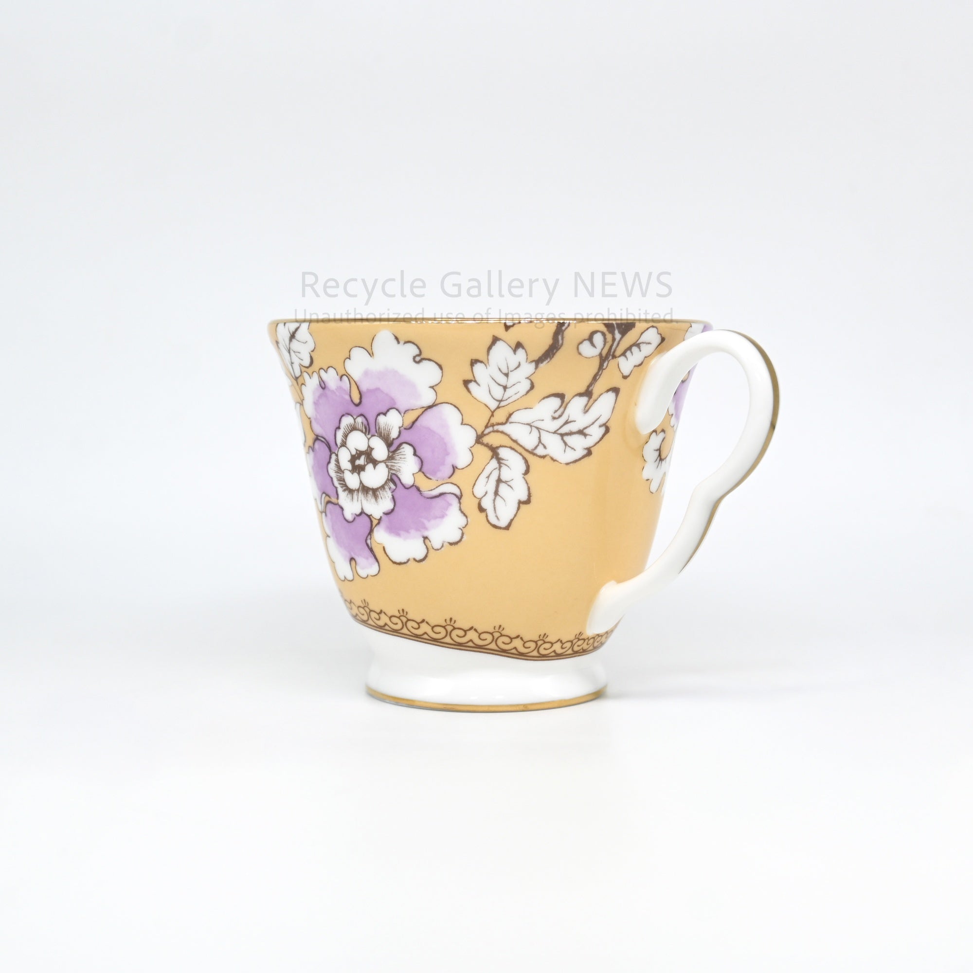 WEDGWOOD "Butterfly Bloom" C&S Vintage Inspired Collectible Bone China Pink Yellow Floral Design / ウェッジウッド "バタフライブルーム" カップ&ソーサー ボーンチャイナ 蝶モチーフ フローラルデザイン 英国食器