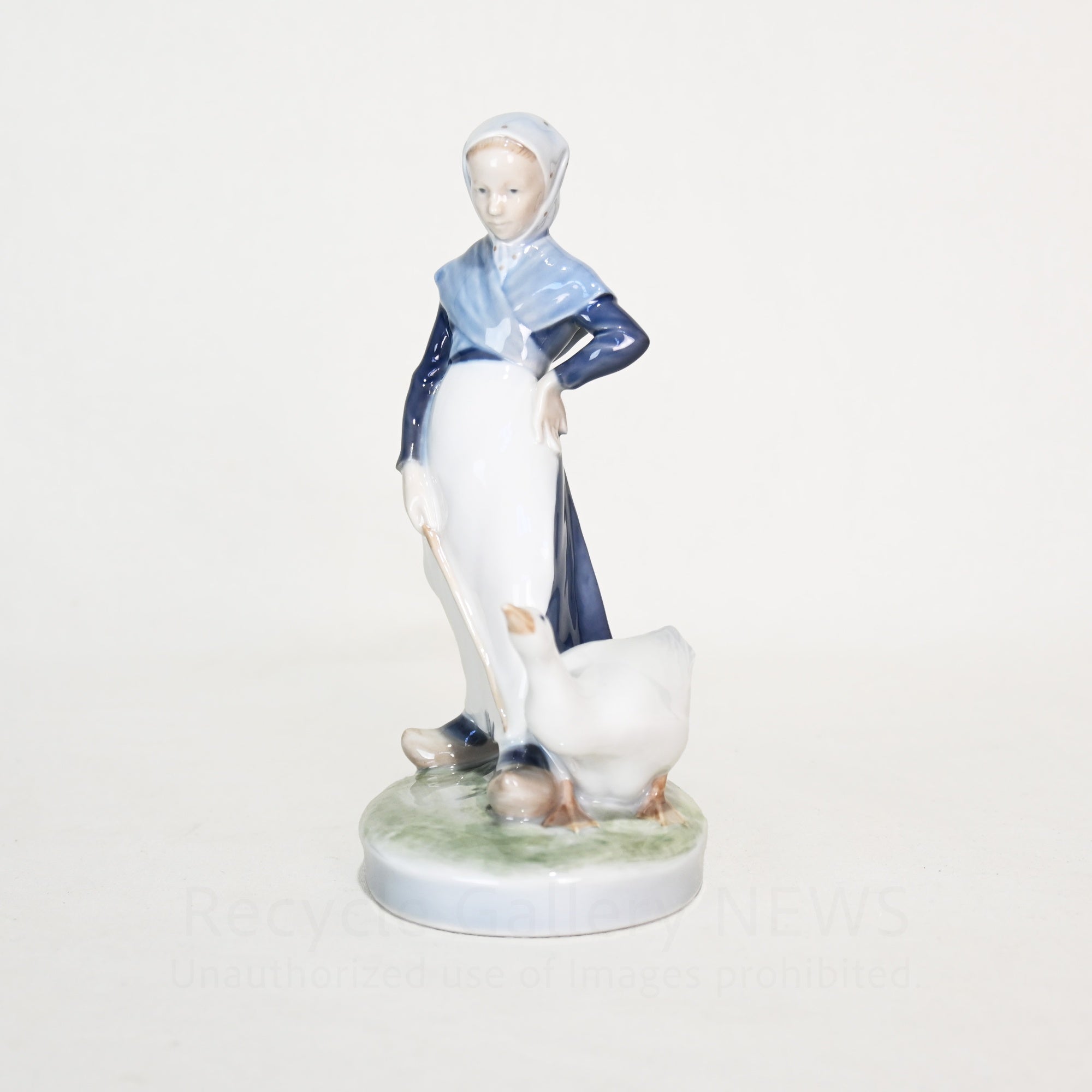 ROYAL COPENHAGEN 1960s Figurine Goose Girl Vintage Objet / ロイヤルコペンハーゲン 1960年代 フィギュリン 少女 ガチョウ ヴィンテージ オブジェ