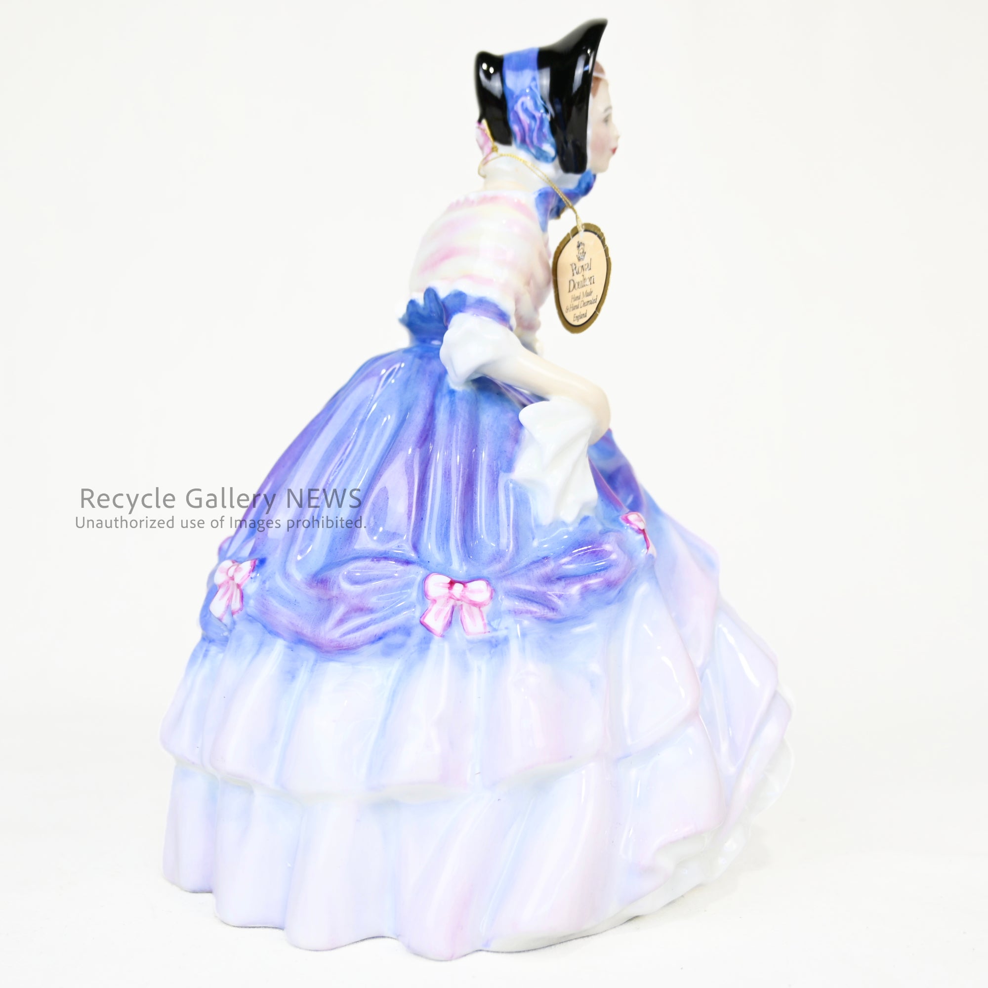 Royal Doulton Figurine Alice England ceramic / ロイヤルドルトン フィギュリン アリス イギリス 陶磁器