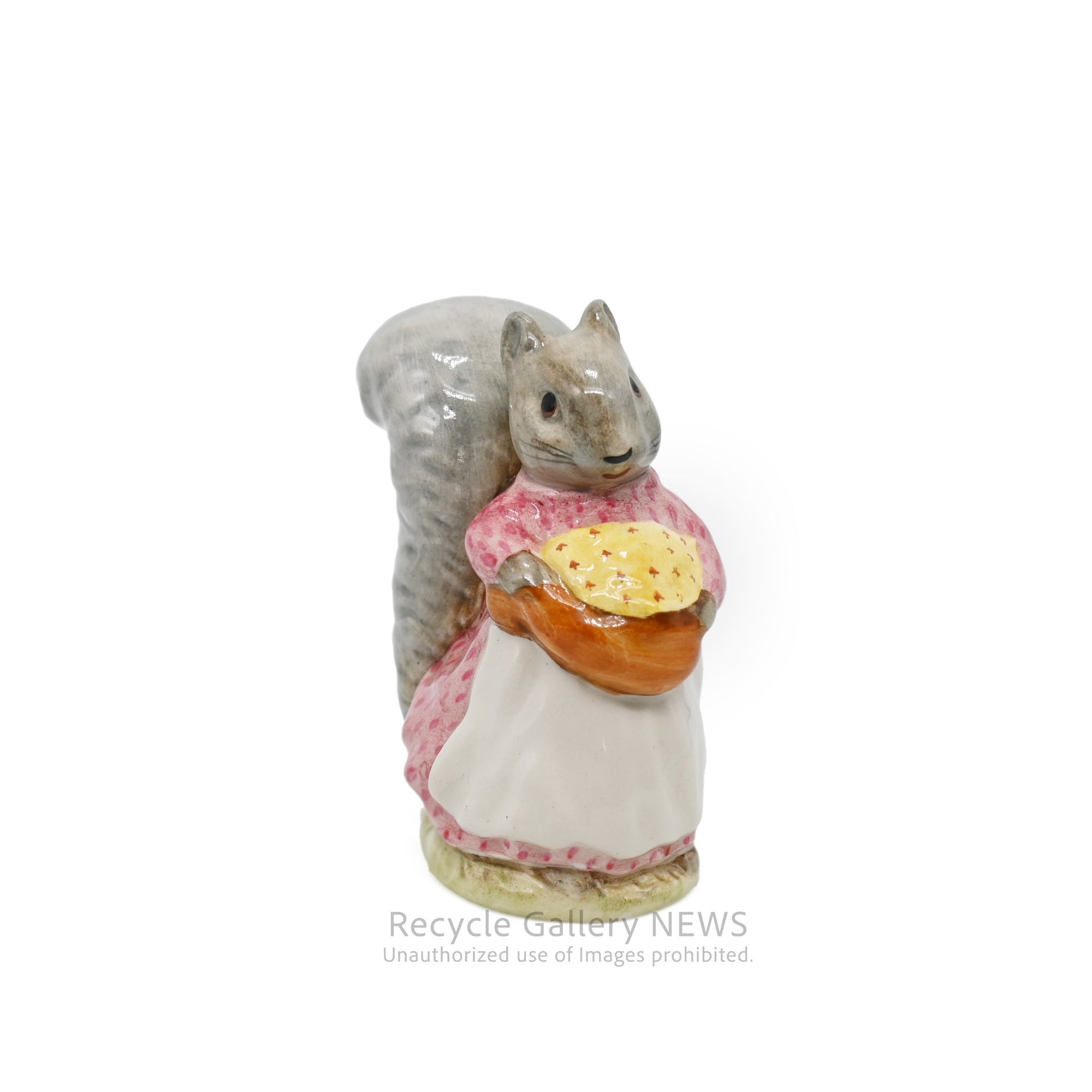Beswick Peter Rabbit Timmy Tiptoes Goody Ceramic Figurine Gray Squirrel / ベスウィック ピーターラビット つまさきティミー グッディ 陶器 フィギュリン ハイイロリス