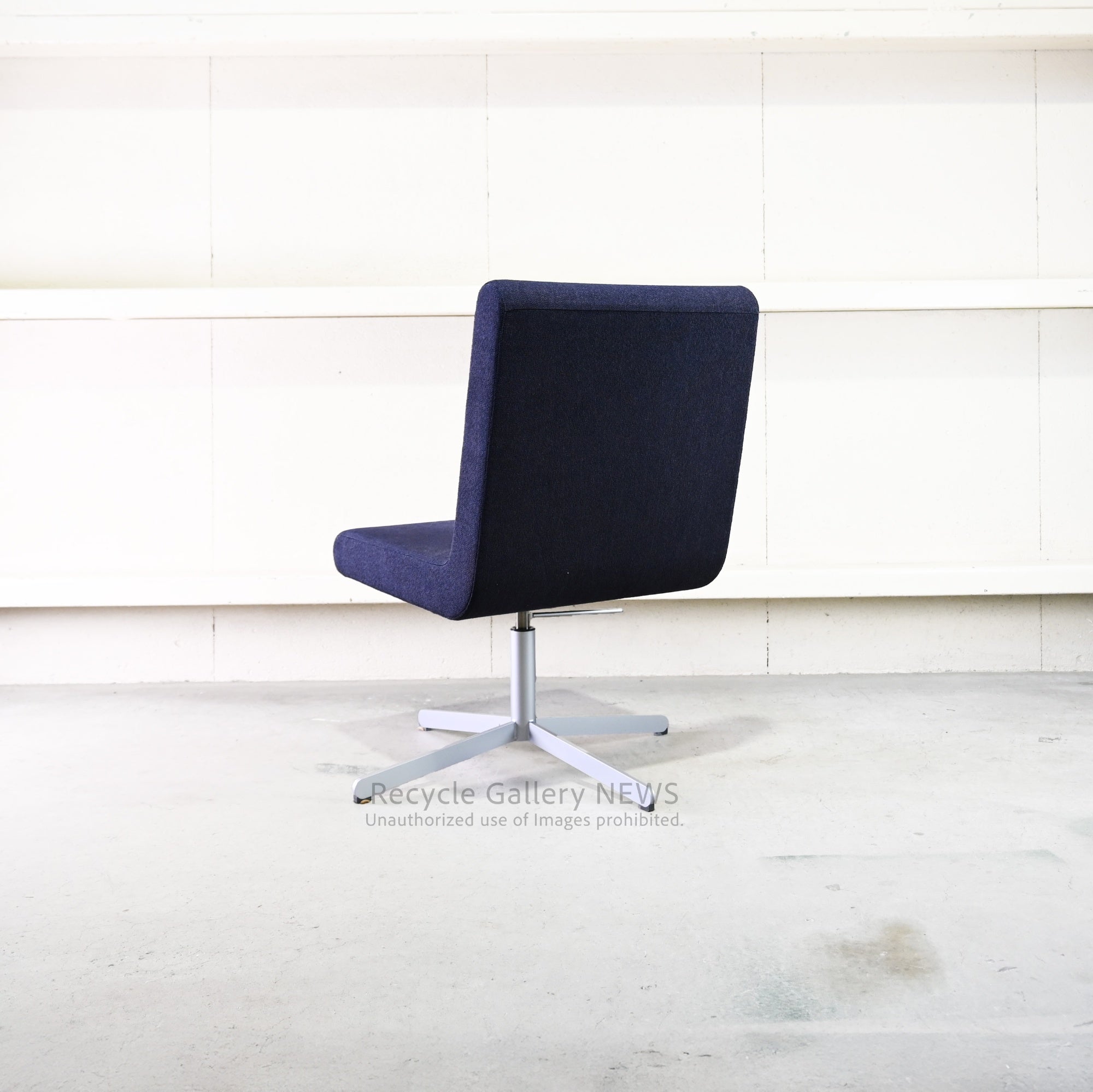 CASSINA ixc. BOOMERANG four star Modern Swivel Chair / カッシーナ イクスシー ブーメラン フォースター スウィベルチェア モダン