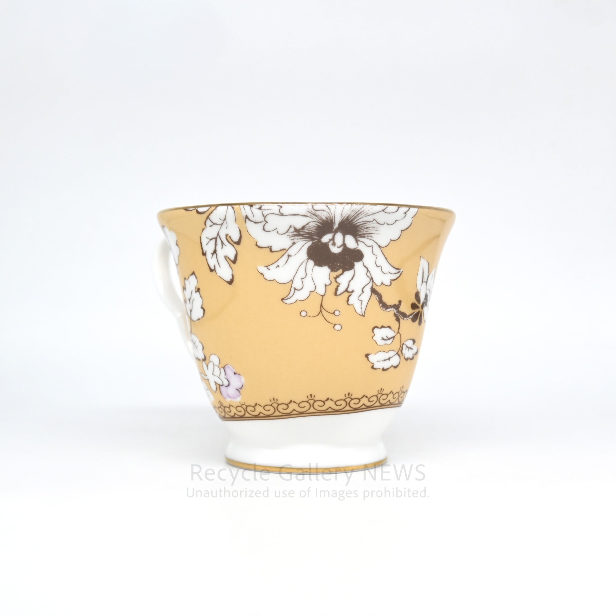 WEDGWOOD "Butterfly Bloom" C&S Vintage Inspired Collectible Bone China Pink Yellow Floral Design / ウェッジウッド "バタフライブルーム" カップ&ソーサー ボーンチャイナ 蝶モチーフ フローラルデザイン 英国食器
