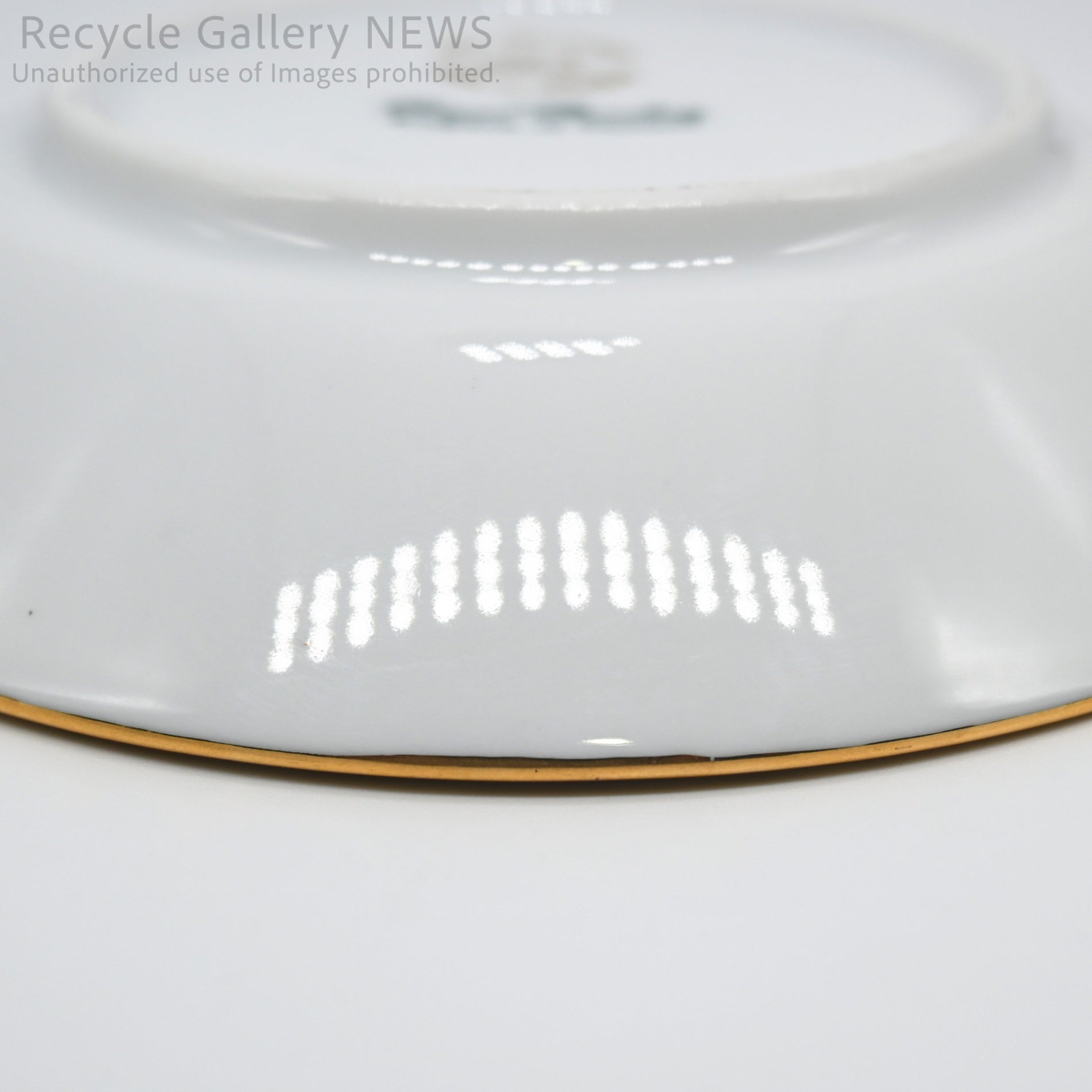 Thai Benjarong Cup & Saucer Gold Gilding Exotic Style Yellow / タイ陶磁器 ベンジャロン焼き C&S 金彩 エキゾチック イエロー