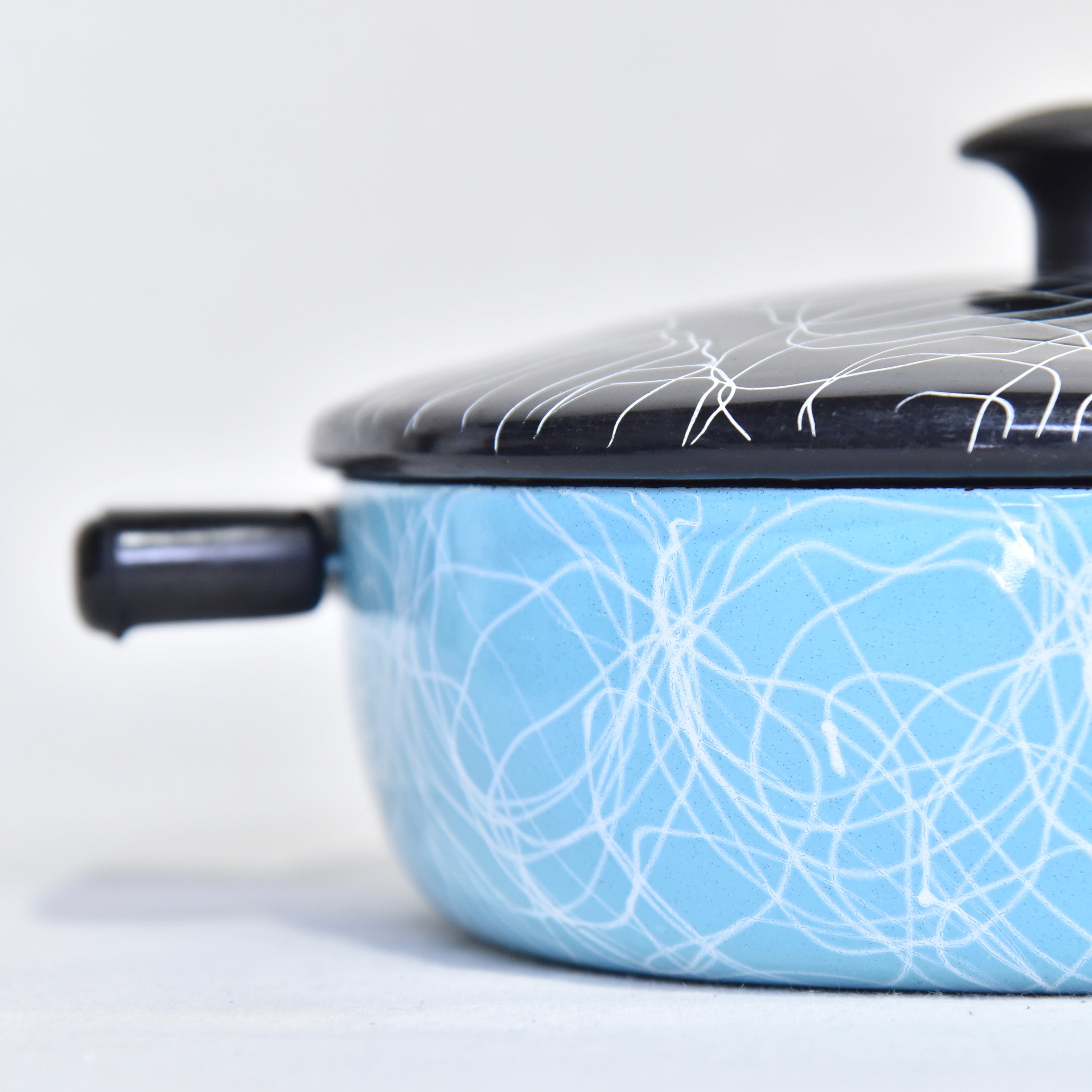 Serendipity enamelware Spaghetti decorated 1950's Midcentury [A] Frying pan [B] Dutch oven pan / セレンディピティ エナメルウェア 琺瑯 1950年代 ミッドセンチュリー [A] フライパン [B] ダッチオーブンパン