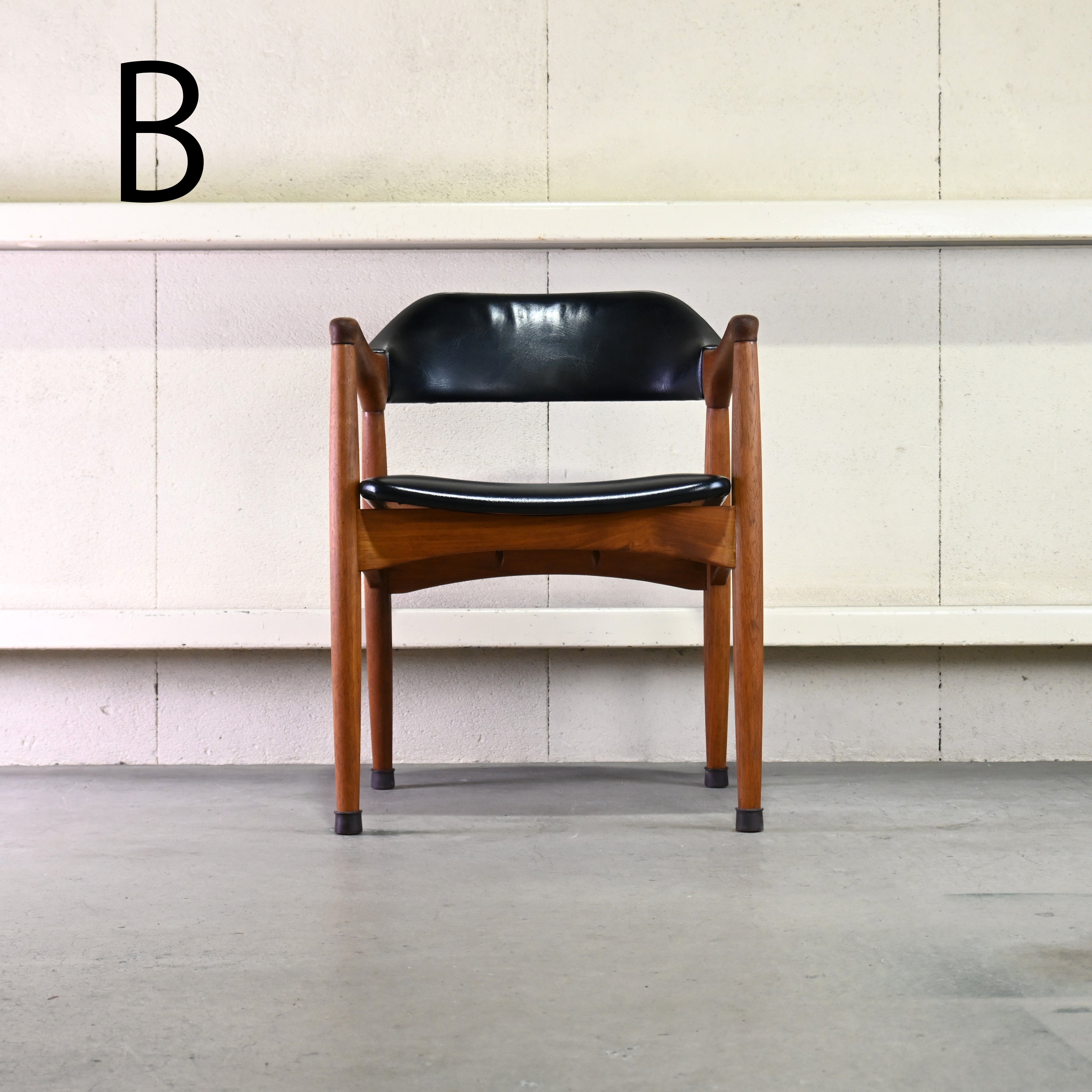 Tsuji mokko Arm chair Teakwood 1970's Japanese modern design / 辻木工 アームチェア チーク材 1970年代 ジャパニーズモダンデザイン