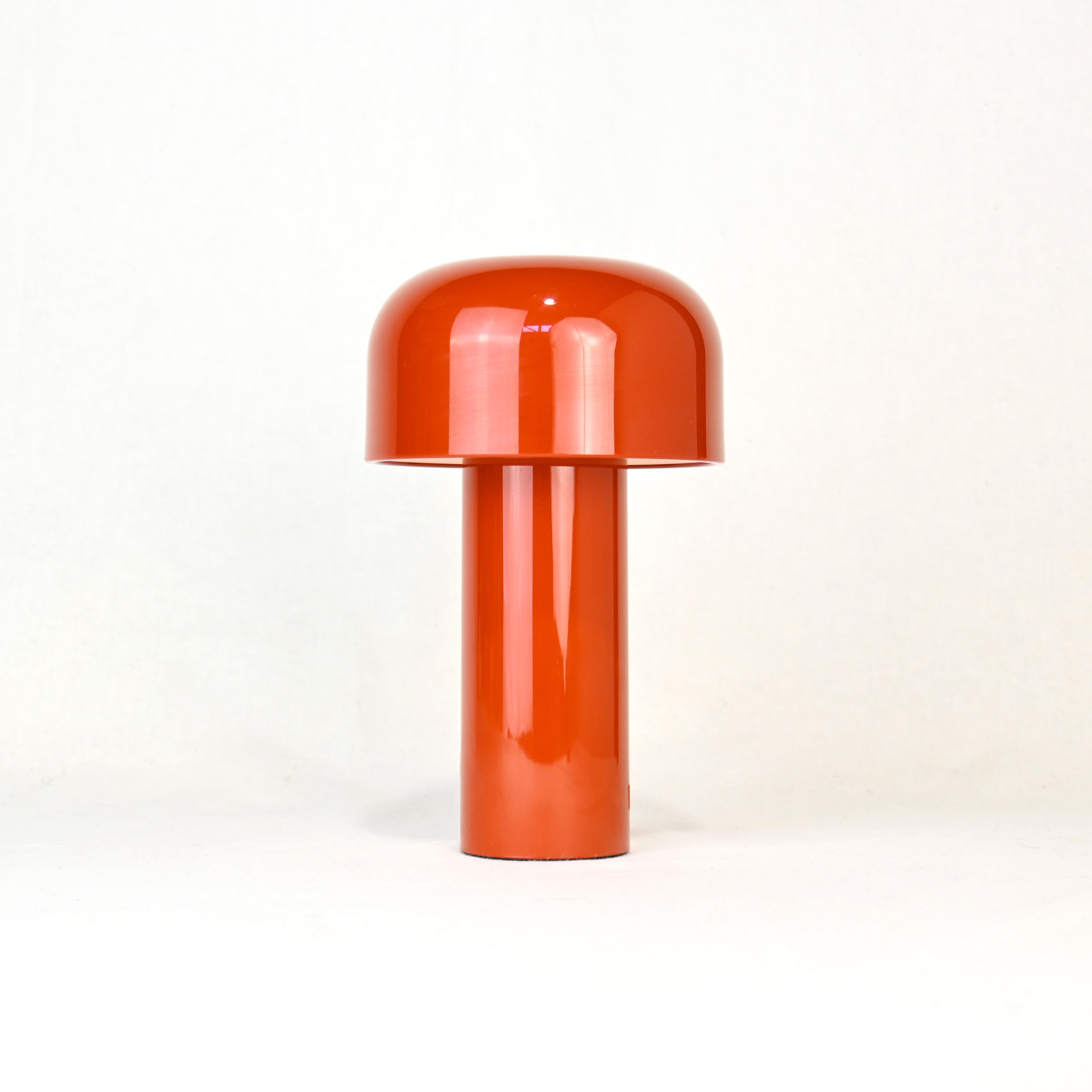 Flos Wireless table lamp BELLHOP Red Edward Barber & Jay Osgerby Italian modern design / フロス ワイヤレステーブルランプ ベルホップ レッド エドワード・バーバー & ジェイ・オズガビー イタリアンモダンデザイン