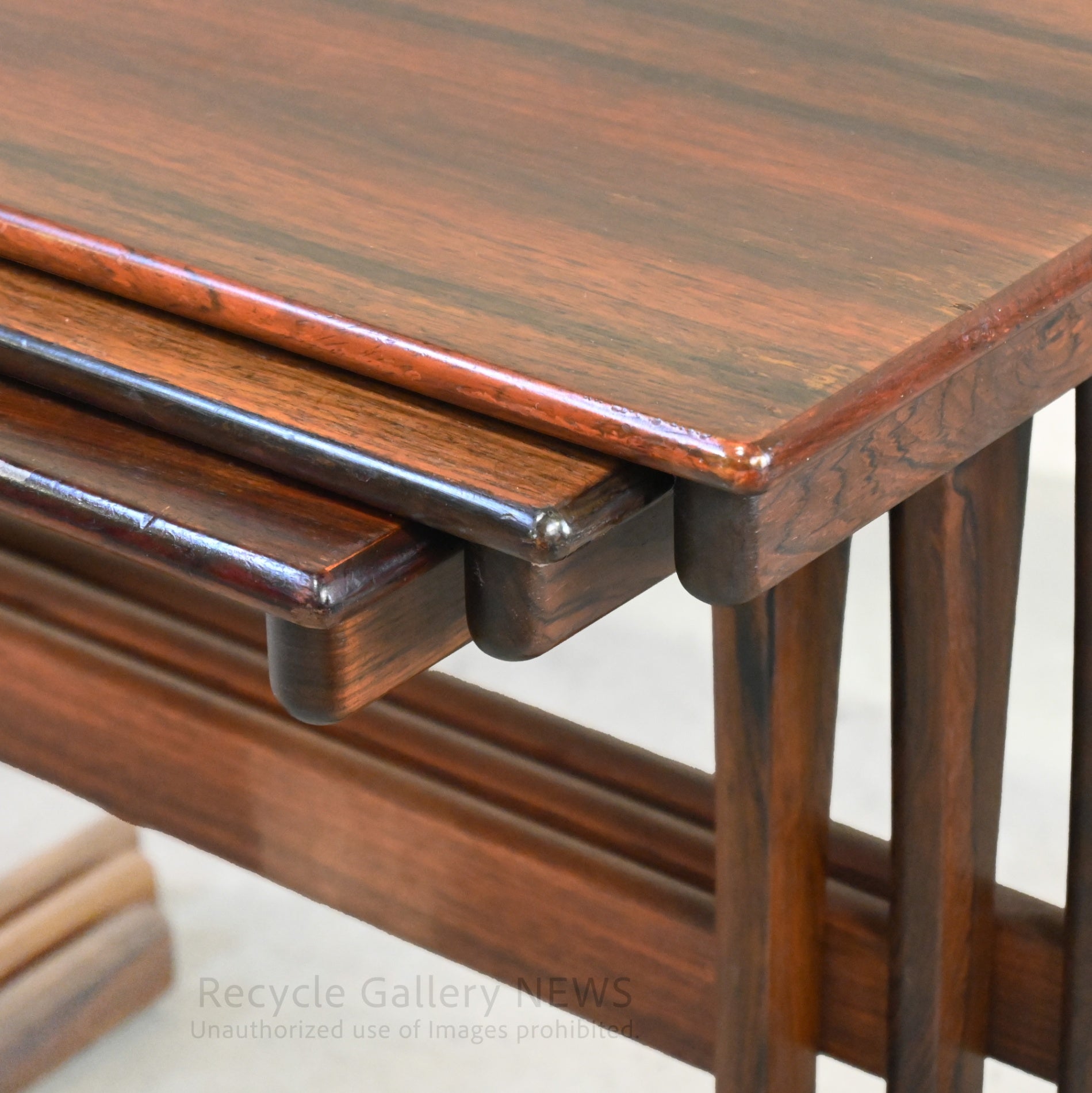 Danish Rosewood Tile Top Nesting Tables Scandinavian Modern  Mid-Century Modern / ローズウッド タイルトップ ネストテーブル デンマーク 北欧モダン  ミッドセンチュリー