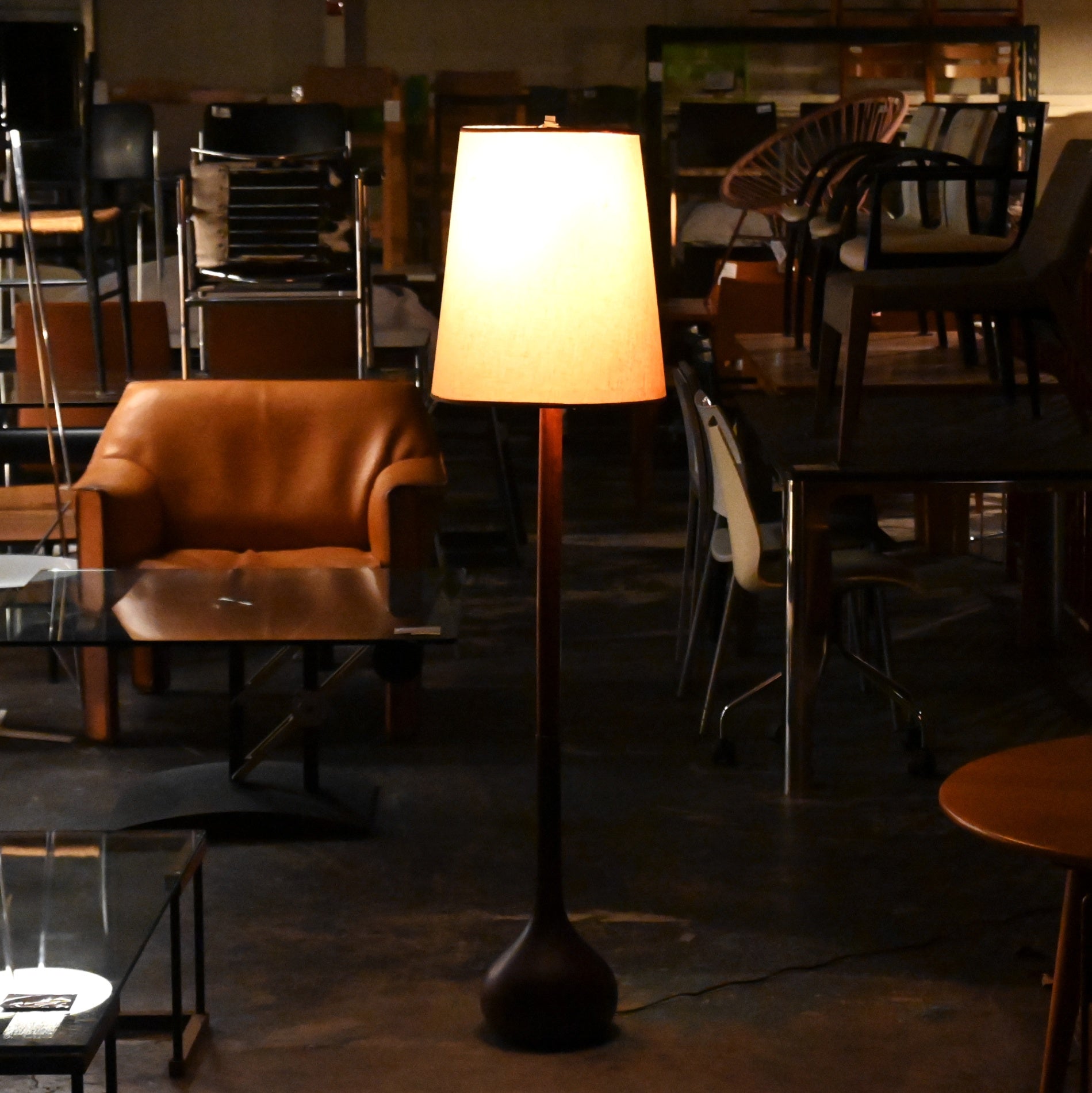 Scandinavian vintage Teardrop base Floor stand masterpiece Denmark / 北欧ヴィンテージ ティアドロップベース フロアスタンドライト マスターピース デンマーク