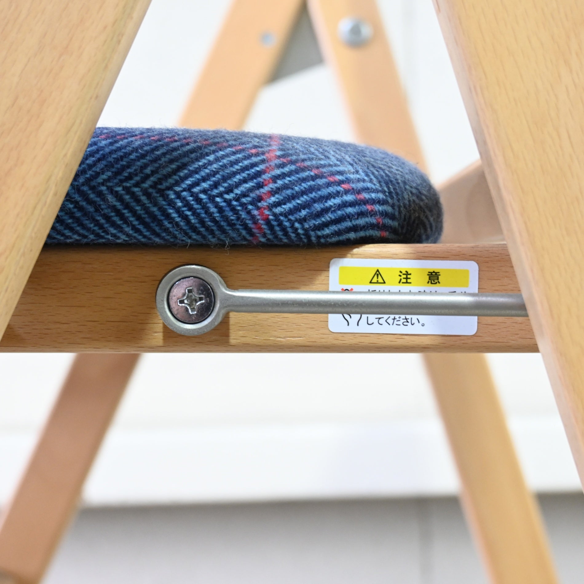 Tendo Folding chair T-3229WB-NT Japan Molded plywood / 天童木工 フォールディングチェア 折りたたみ椅子 廃盤シート張地布 日本 成形合板 木材