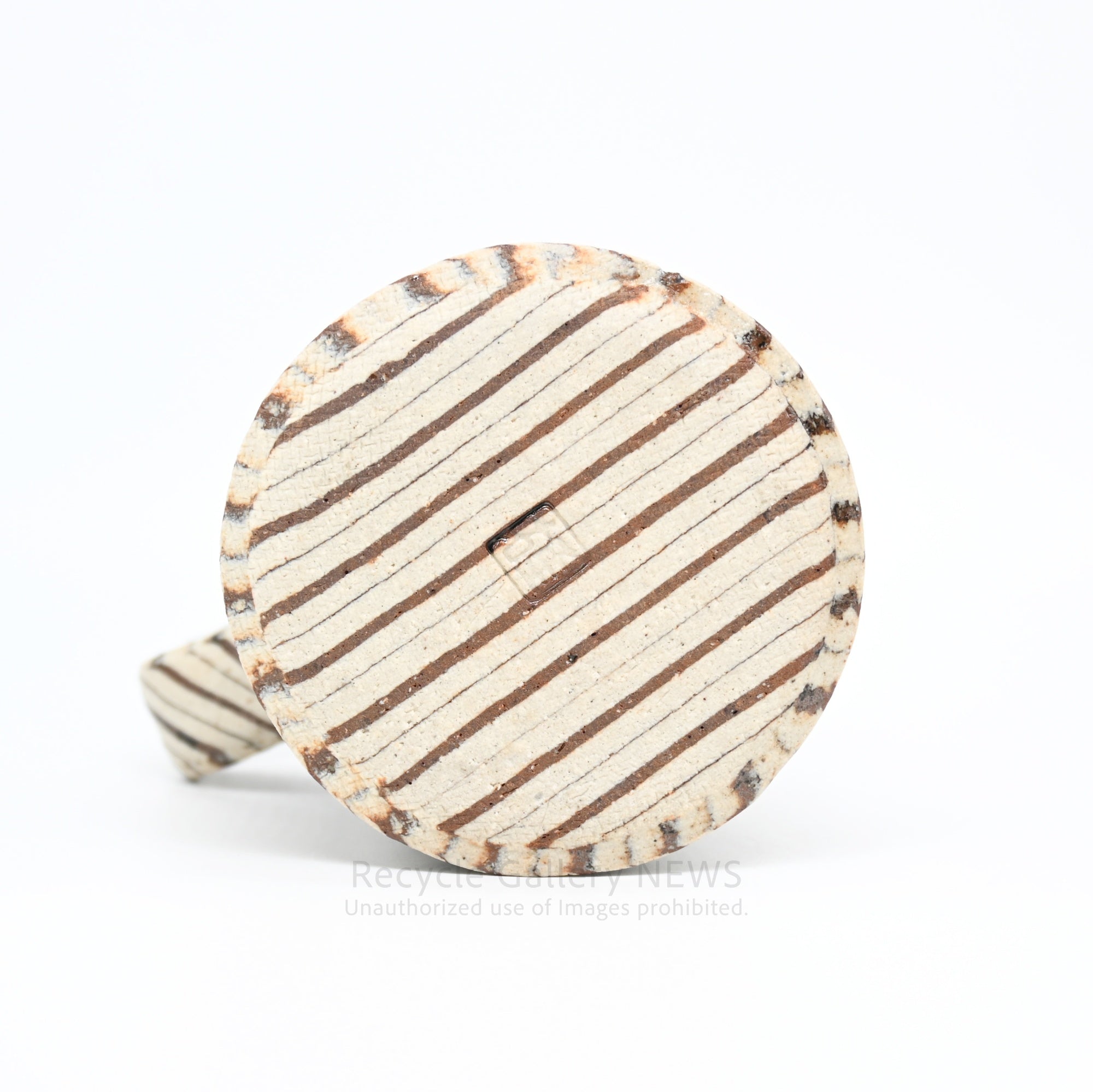 Yusuke Aida Oshino Kiln Nerikomi Clay Seam "SHIGURE" Cup&Saucer Contemporary Japanese Ceramics Ivory Brown Stripe Pattern / 會田雄亮 忍野窯 練上 碗皿 「時雨」カップ＆ソーサー コーヒーカップ 陶器 現代陶芸 和モダン クリーム ブラウン ストライプ
