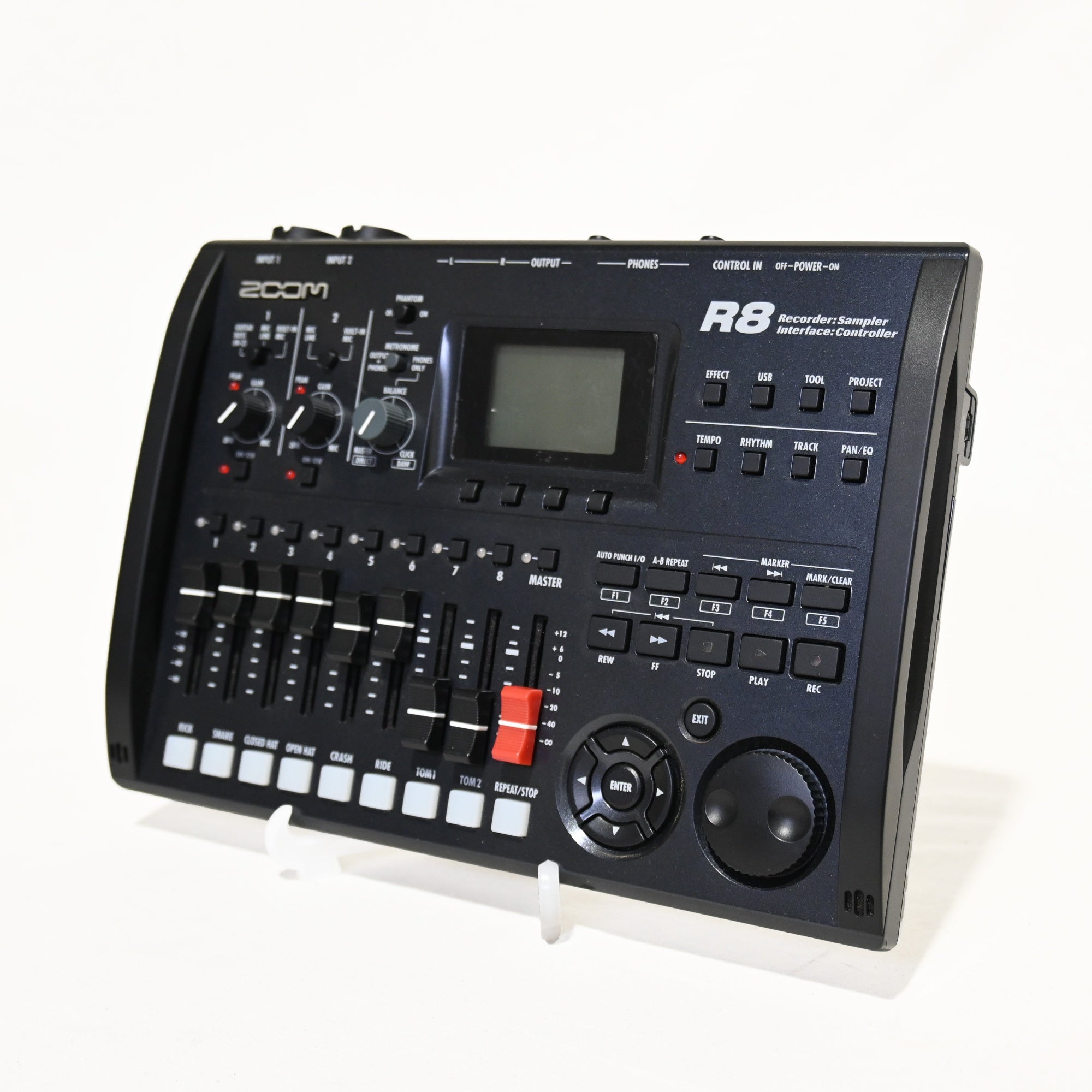 ZOOM R8 Multi-Track Recorder + FS 01 Foot Switch Set Discontinued product / ズーム R8 マルチトラックレコーダー＋ FS 01フットスイッチ セット 生産終了モデル