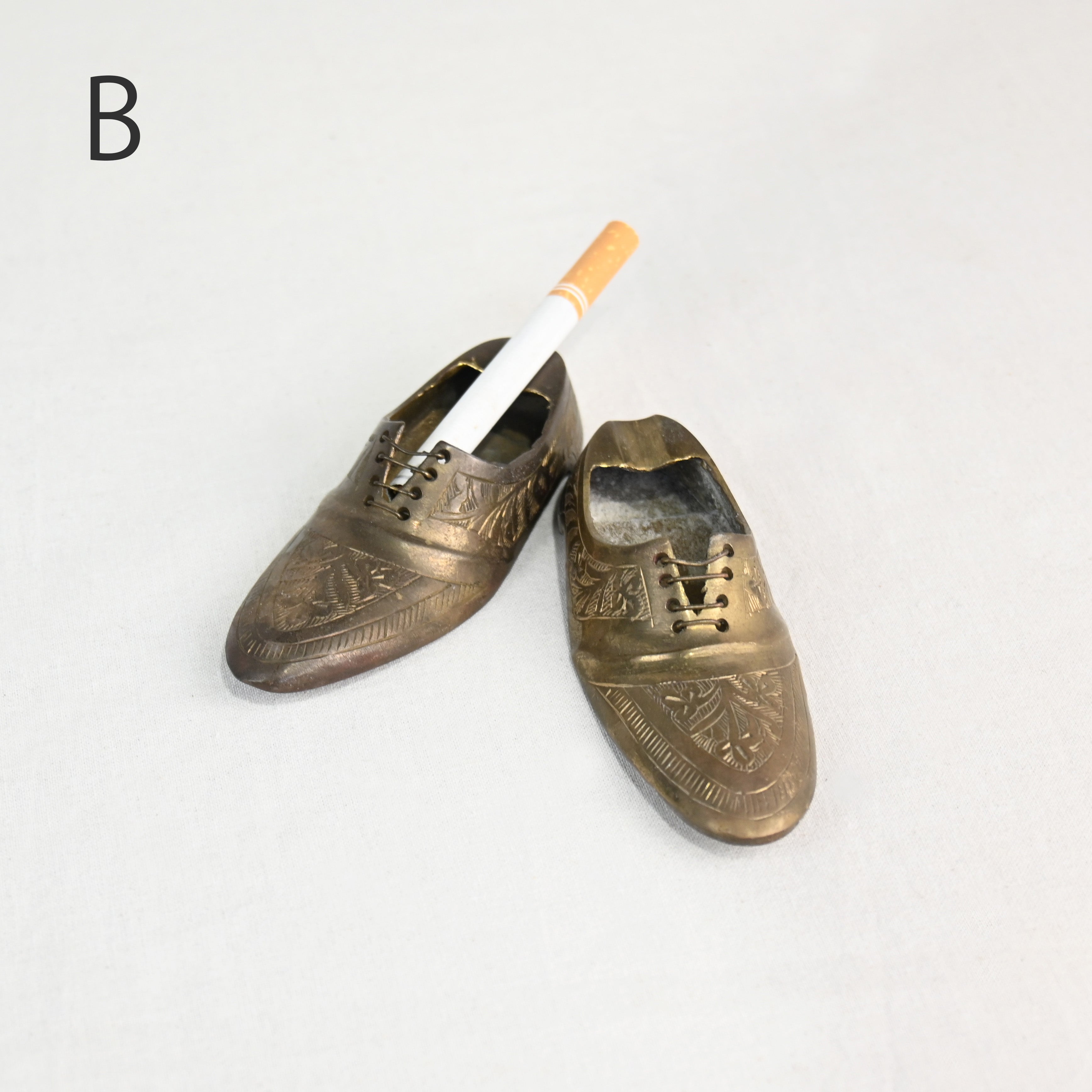 Indian vintage Brass Shoes Ash tray / インド ヴィンテージ 真鍮 灰皿 靴