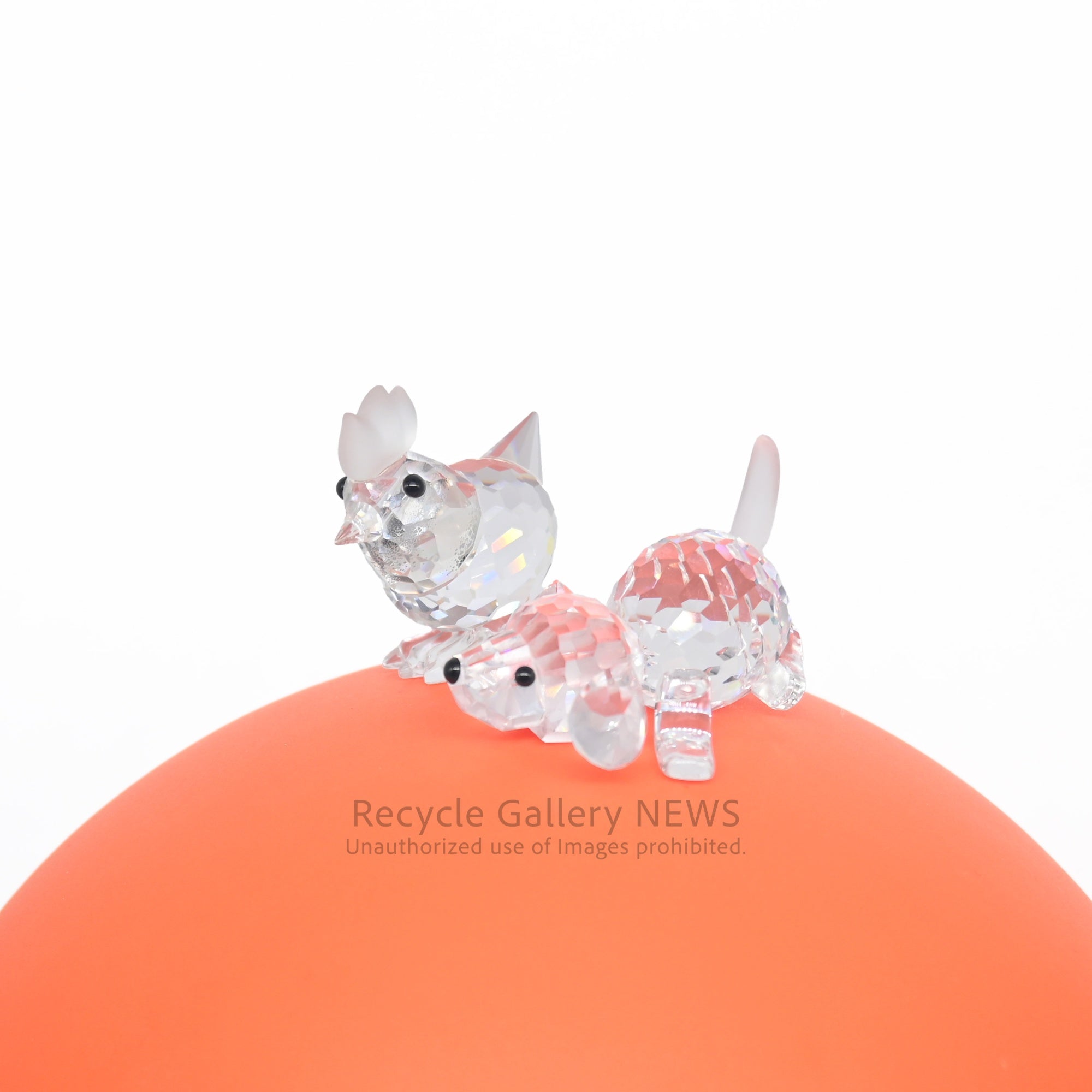Retired Swarovski Crystal "Lying Beagle" Figurine Austrian Animal Motif / スワロフスキー 伏せビーグル 廃盤品 オーストリア クリスタルガラス 動物モチーフ
