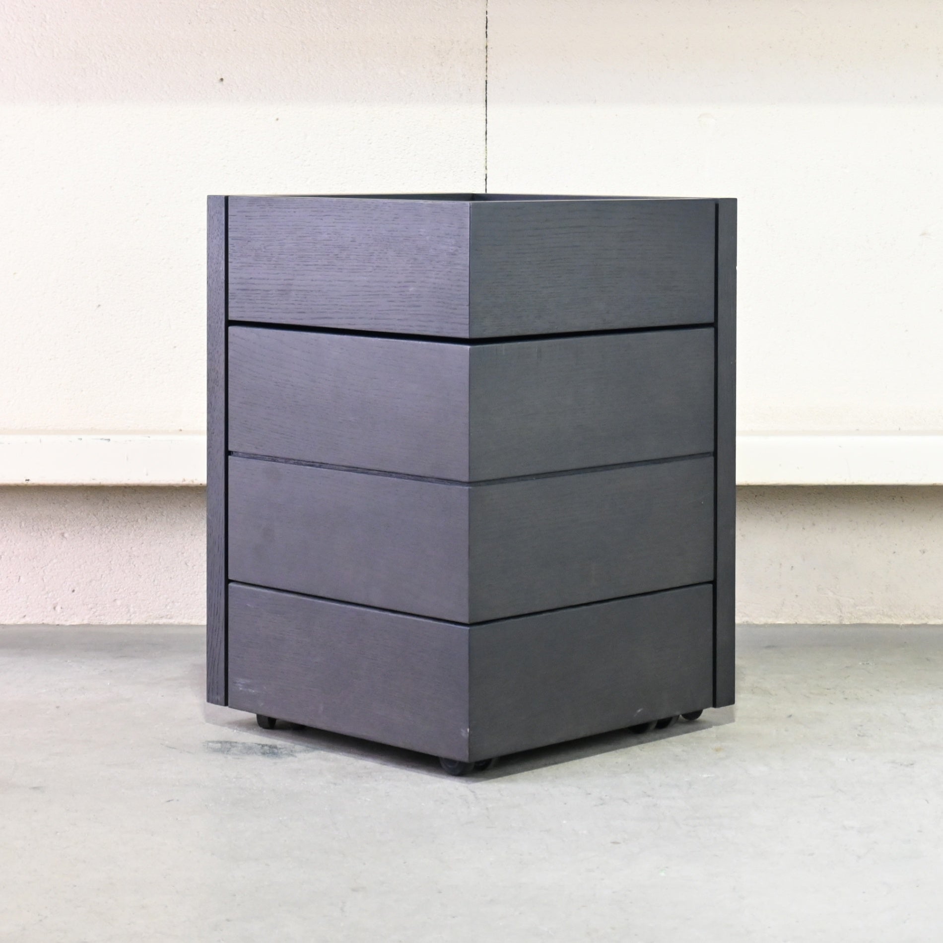 Cassina ixc PIVOT Wagon Cabinet Discontinued Italian brand Japan / カッシーナイクスシー ピヴォット ワゴン キャビネット イタリアブランド 日本 廃盤