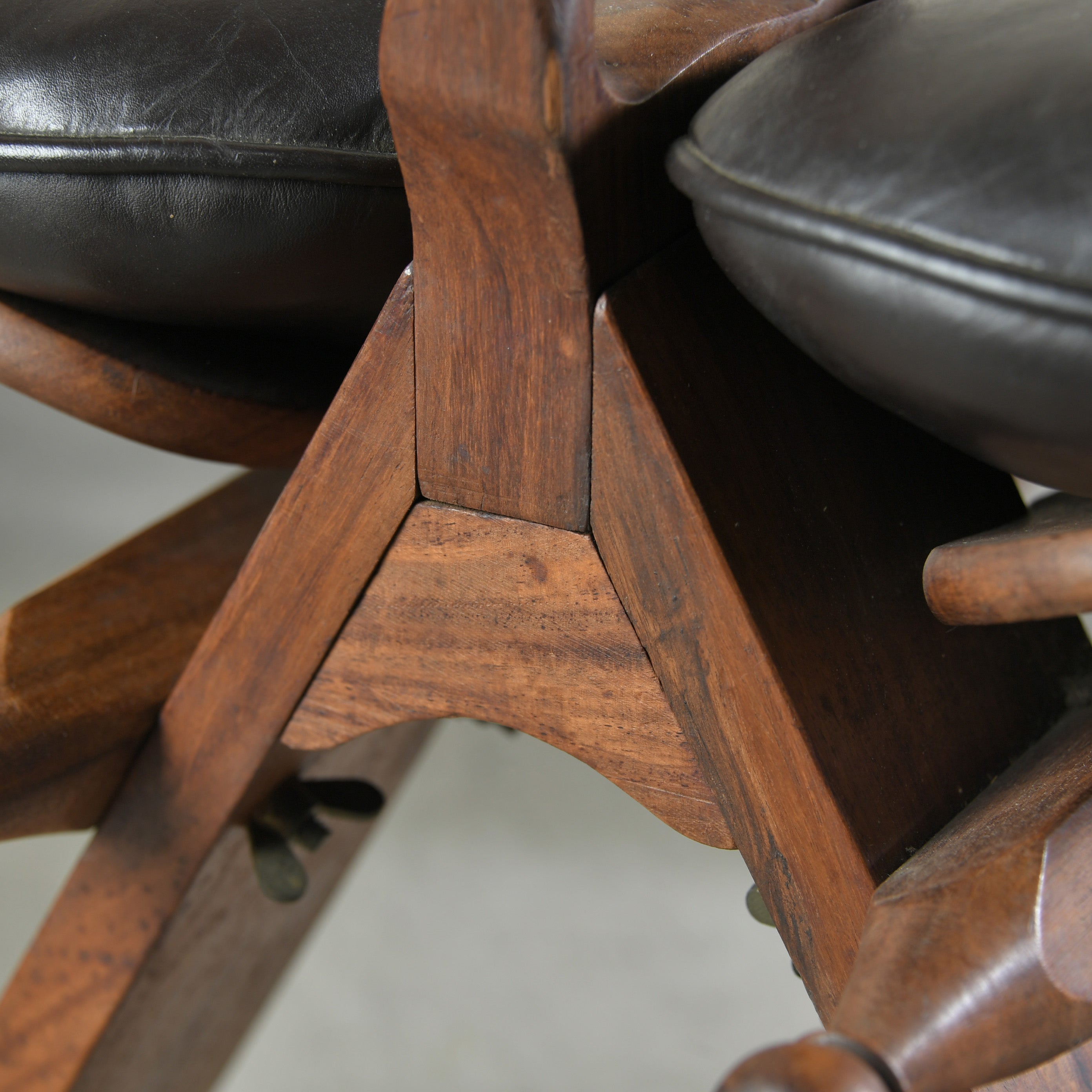 Camel chair Asian Ethnic stool Pakistan Vintage / キャメルチェア エスニック 椅子 スツール 真鍮 象嵌 ビンテージ