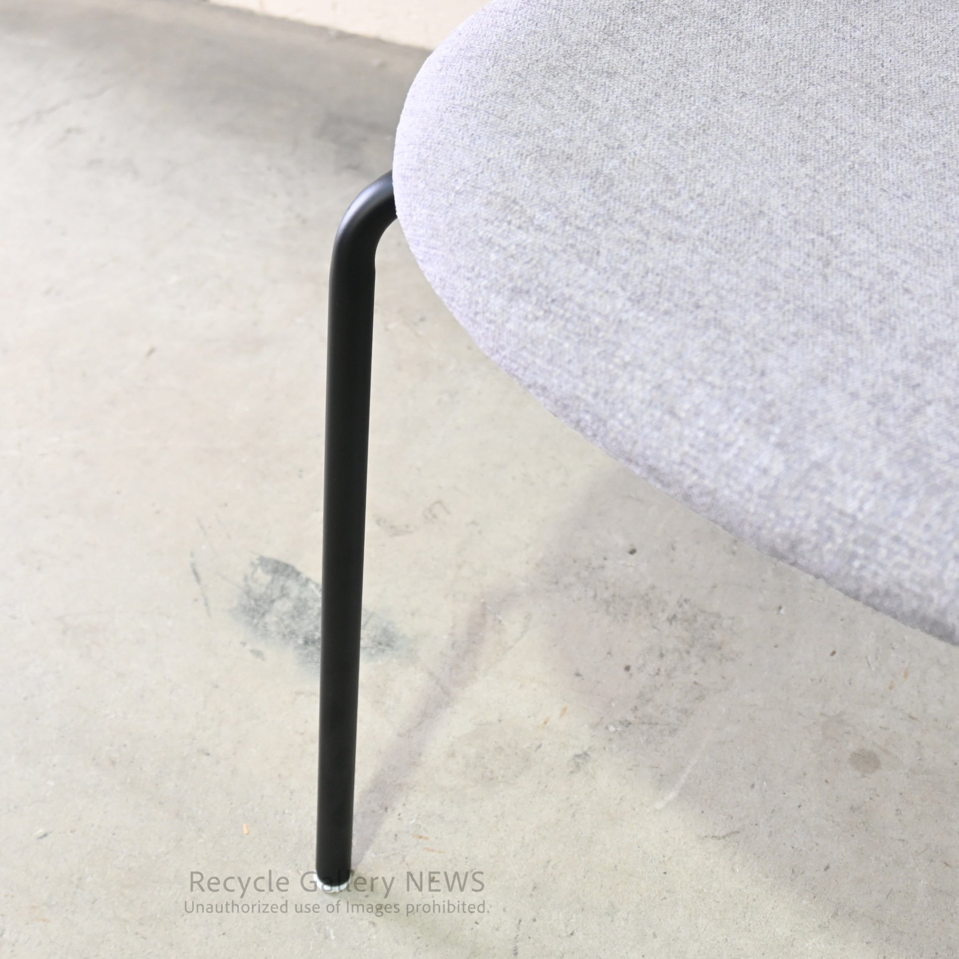 Seki Furniture Atom Chair Glay-White Wooden  Steel  Industrial  Vintage  Cafe style / 関家具 アトムチェア 座面グレーホワイト 木材 スチール インダストリアル ヴィンテージ カフェスタイル