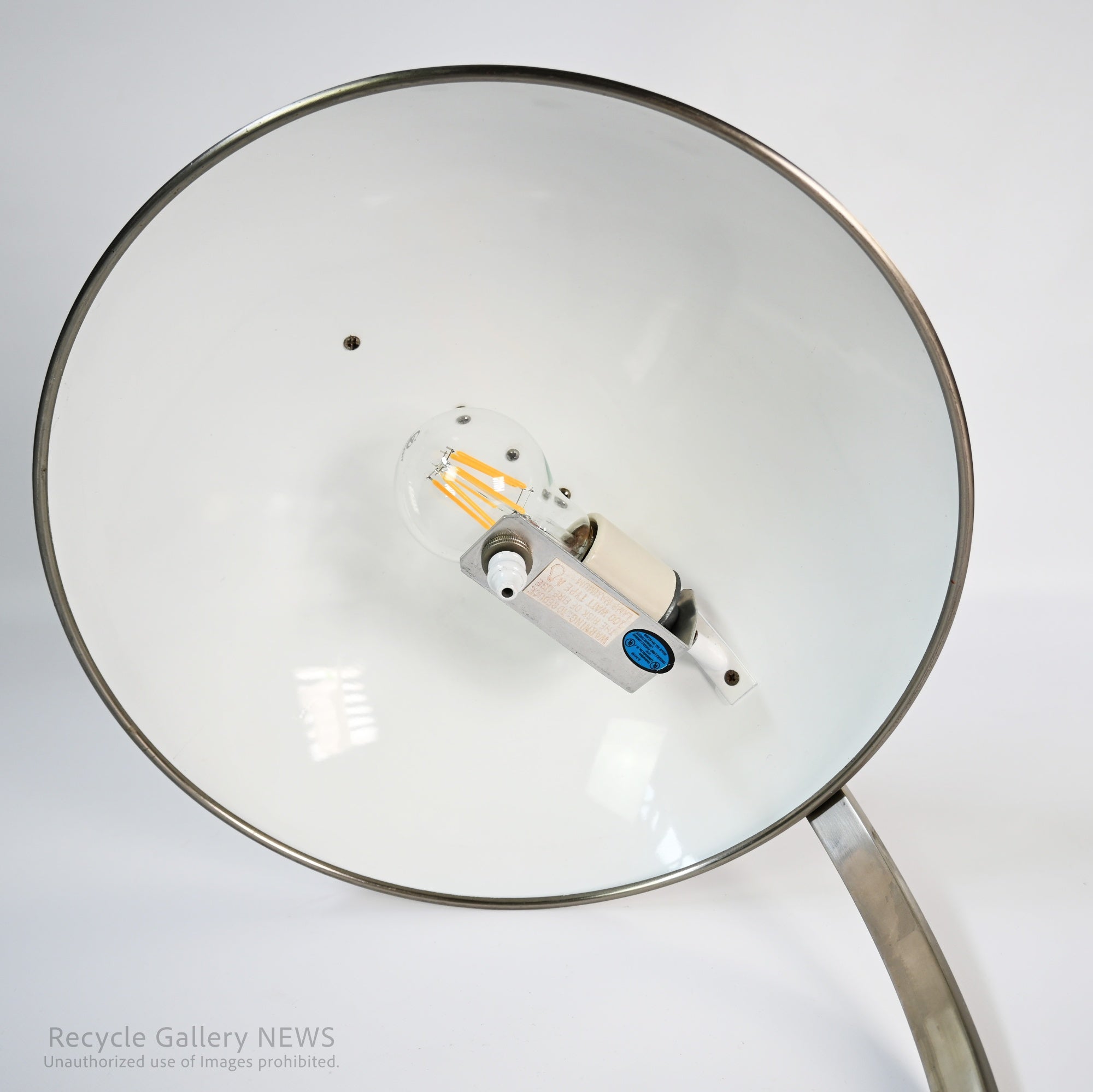 chrome desk lamp Rugged Industrial lamp Space Age Minimalist Design / クローム デスク ランプ スペースエイジ  無骨 インダストリアル ミニマル