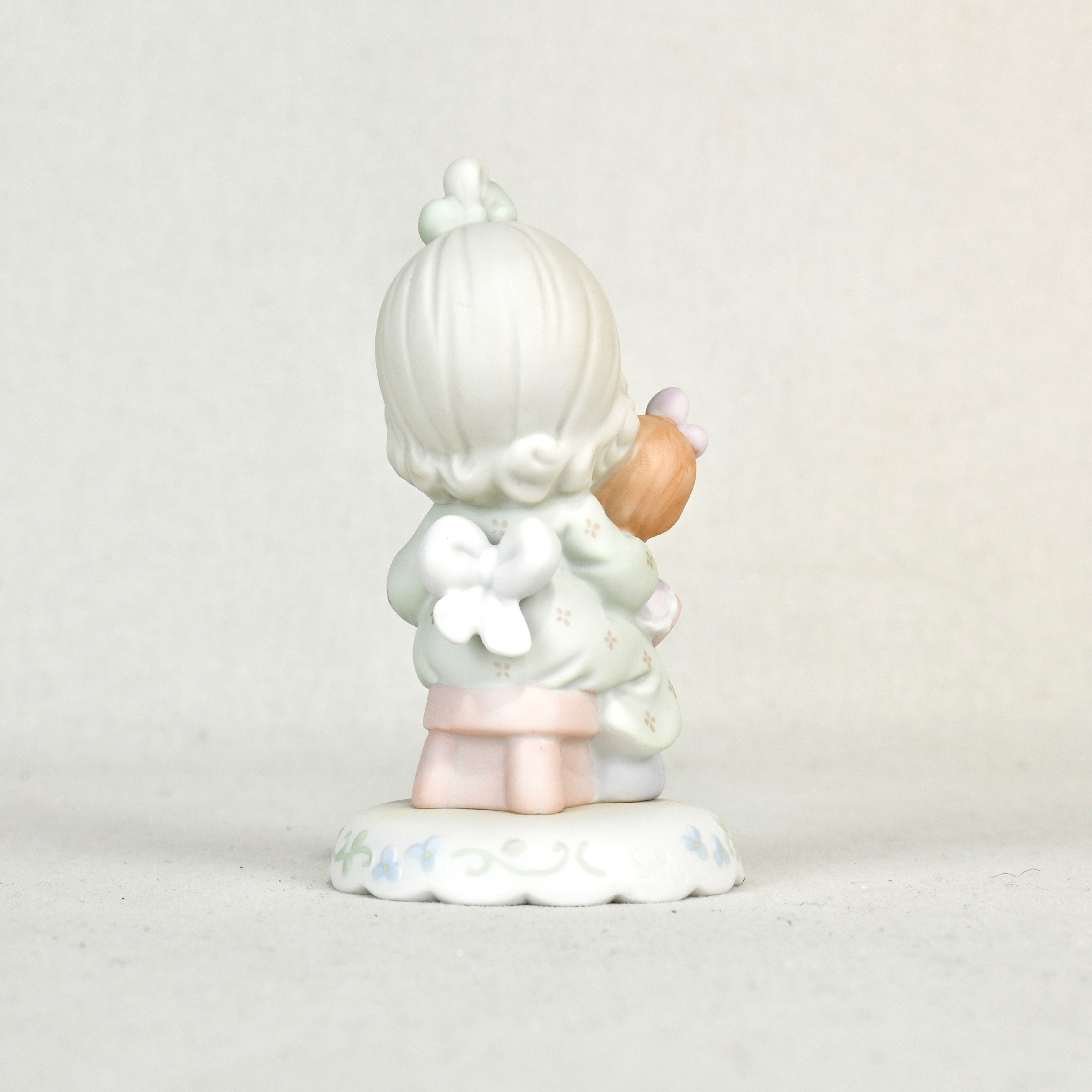 ENESCO Precious Moments Growing In Grace Bisque doll / エネスコ プレシャスモーメンツ グローイング イン グレース ビスクドール