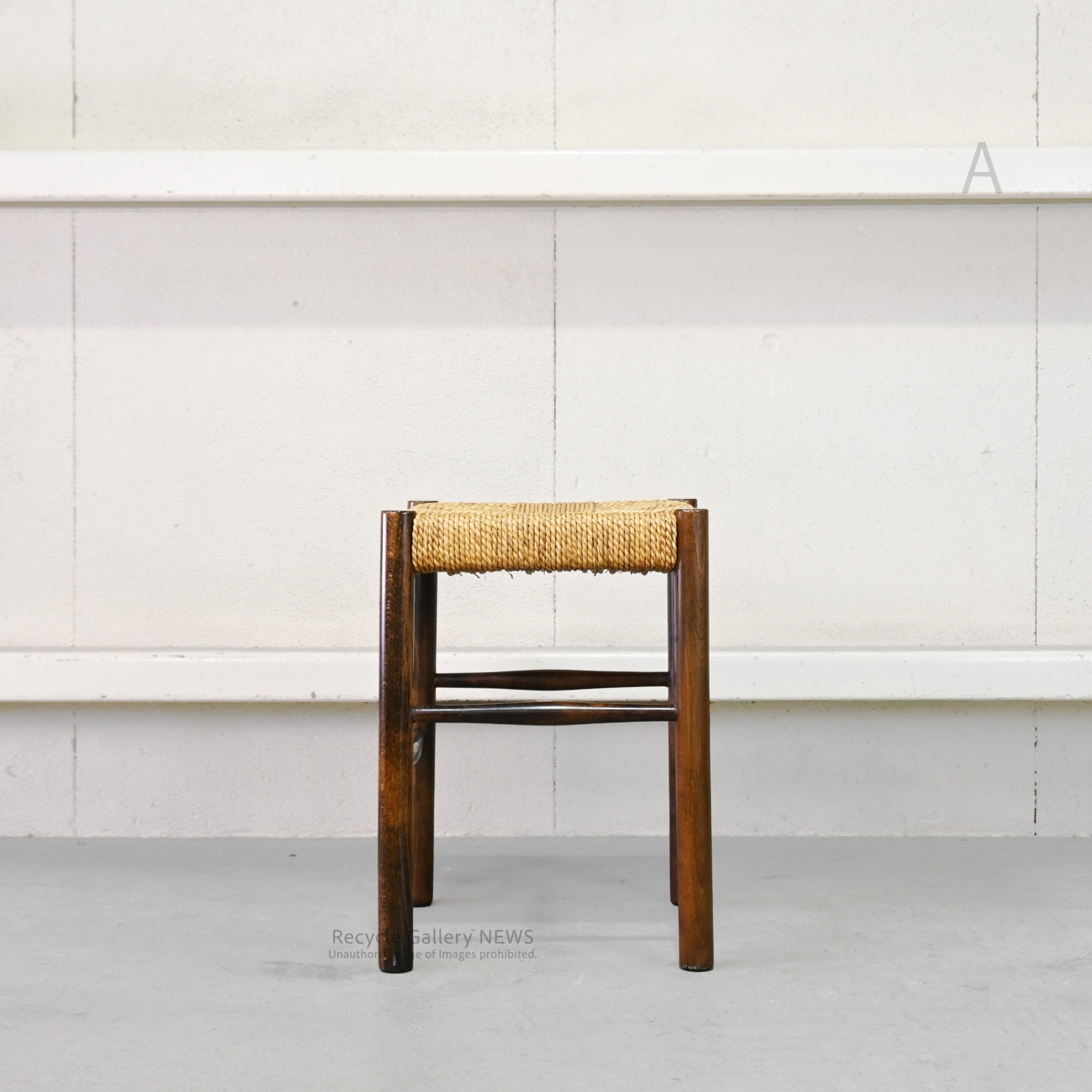 S T O O L – Recycle Gallery NEWS 烏山