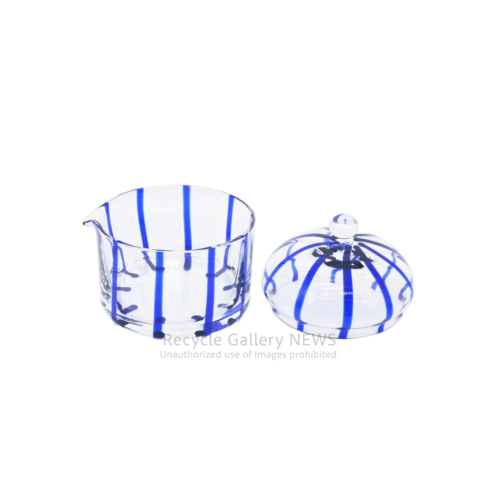 Handcrafted Blue Stripe Glass Candy Pot Trinket Box / ガラス工芸品 ストライプ キャンディポット 小物入れ 青 クリア