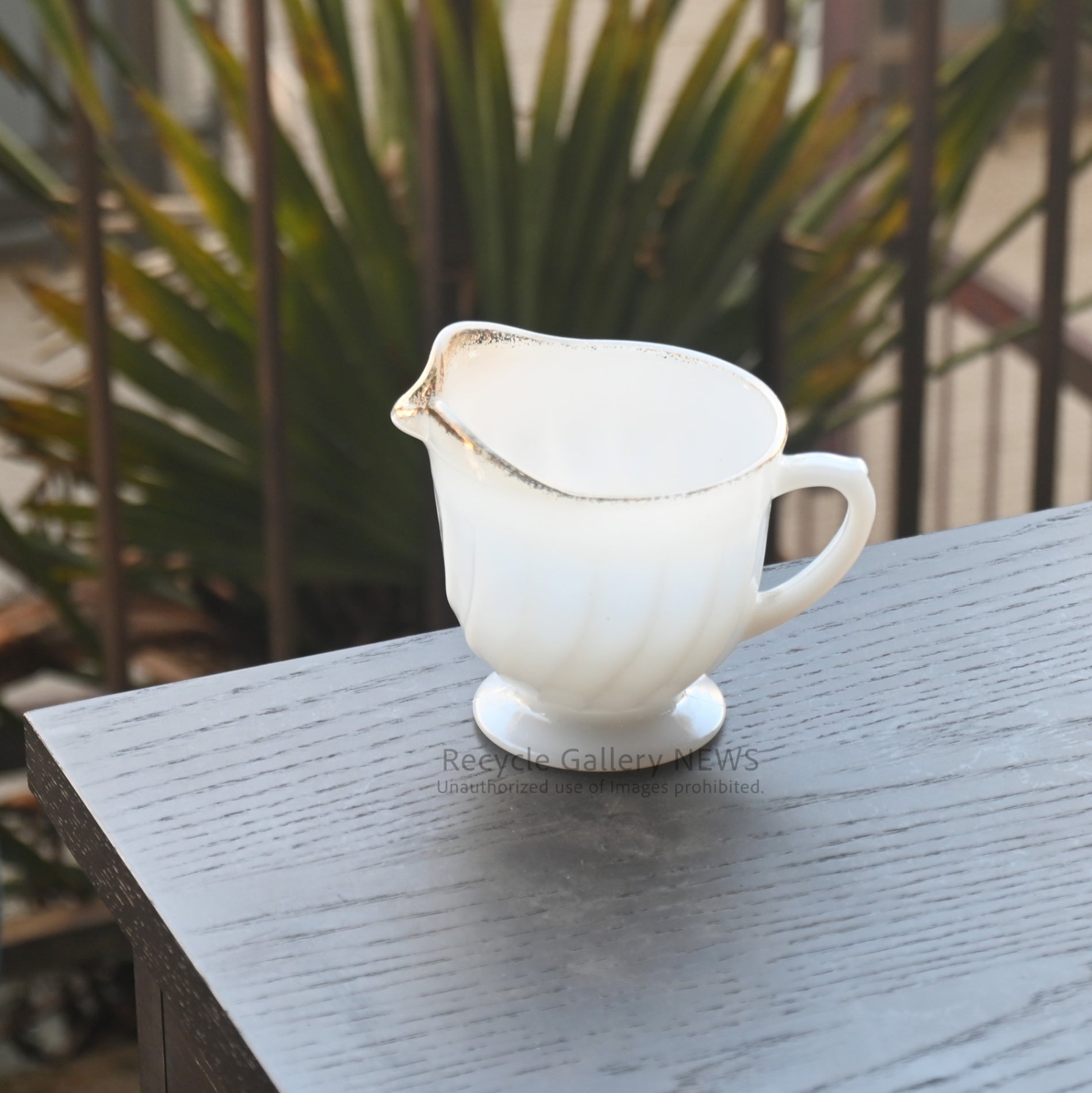 Vintage Fire-King Swirl Gold Rim Creamer American Mid Century/ ファイヤーキング スワールゴールドリム クリーマー アメリカ ミッドセンチュリー